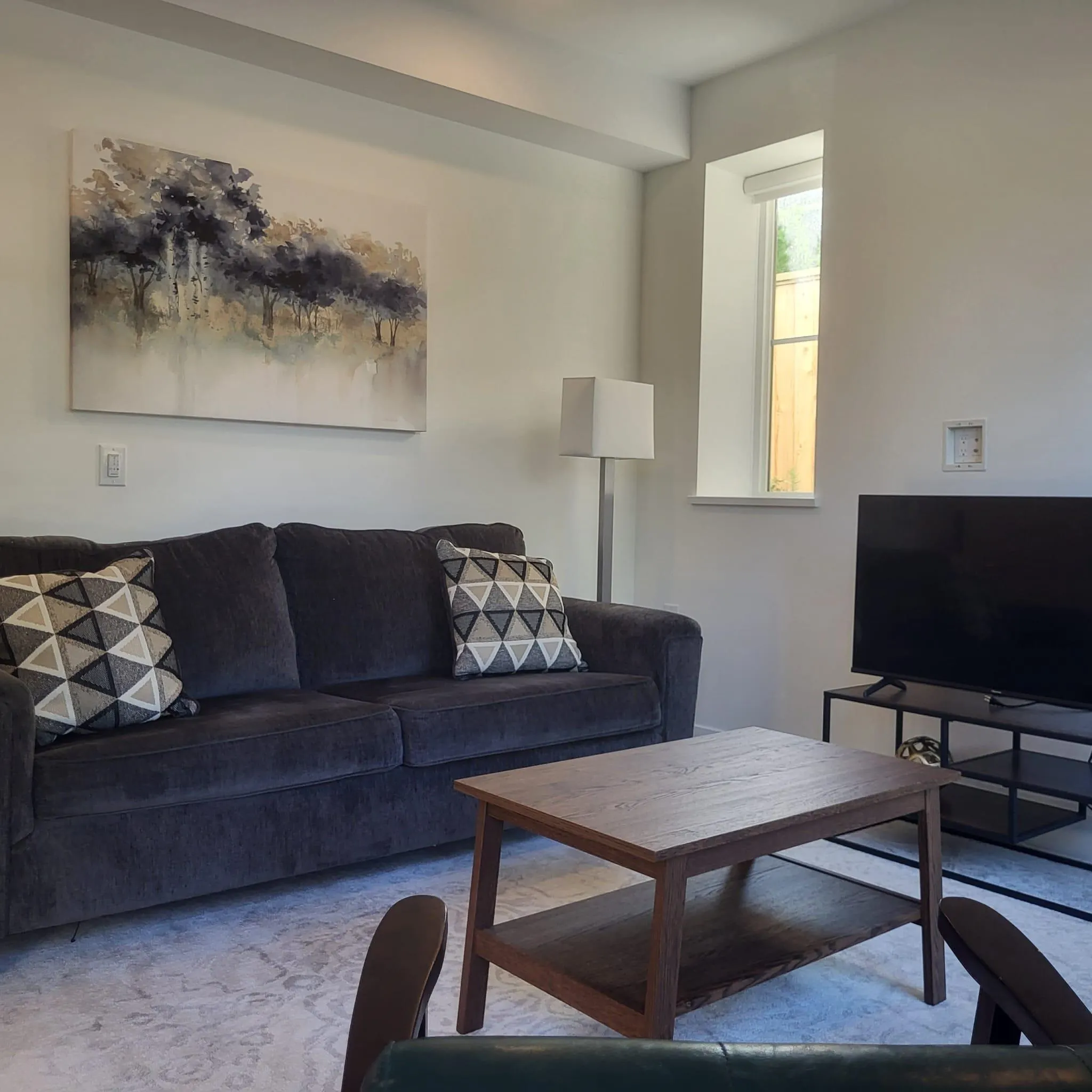 922 W 49th Avenue