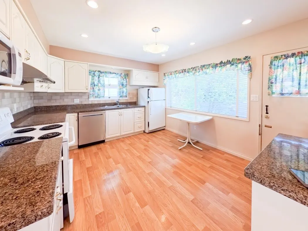 749 W 60th Avenue