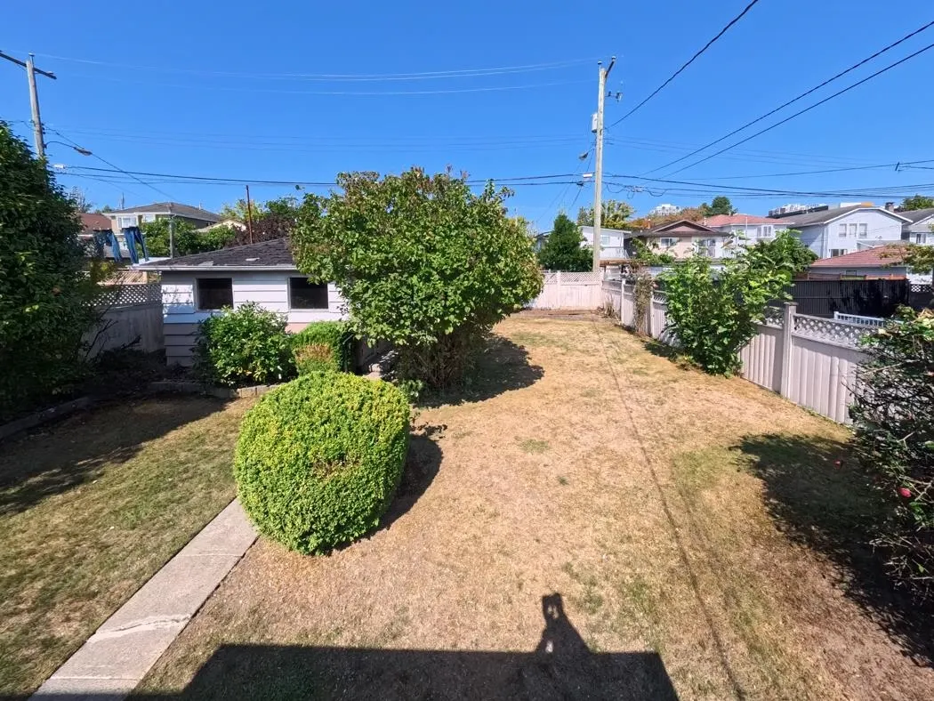 749 W 60th Avenue