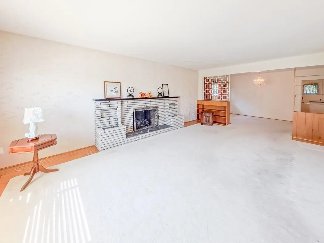 749 W 60th Avenue