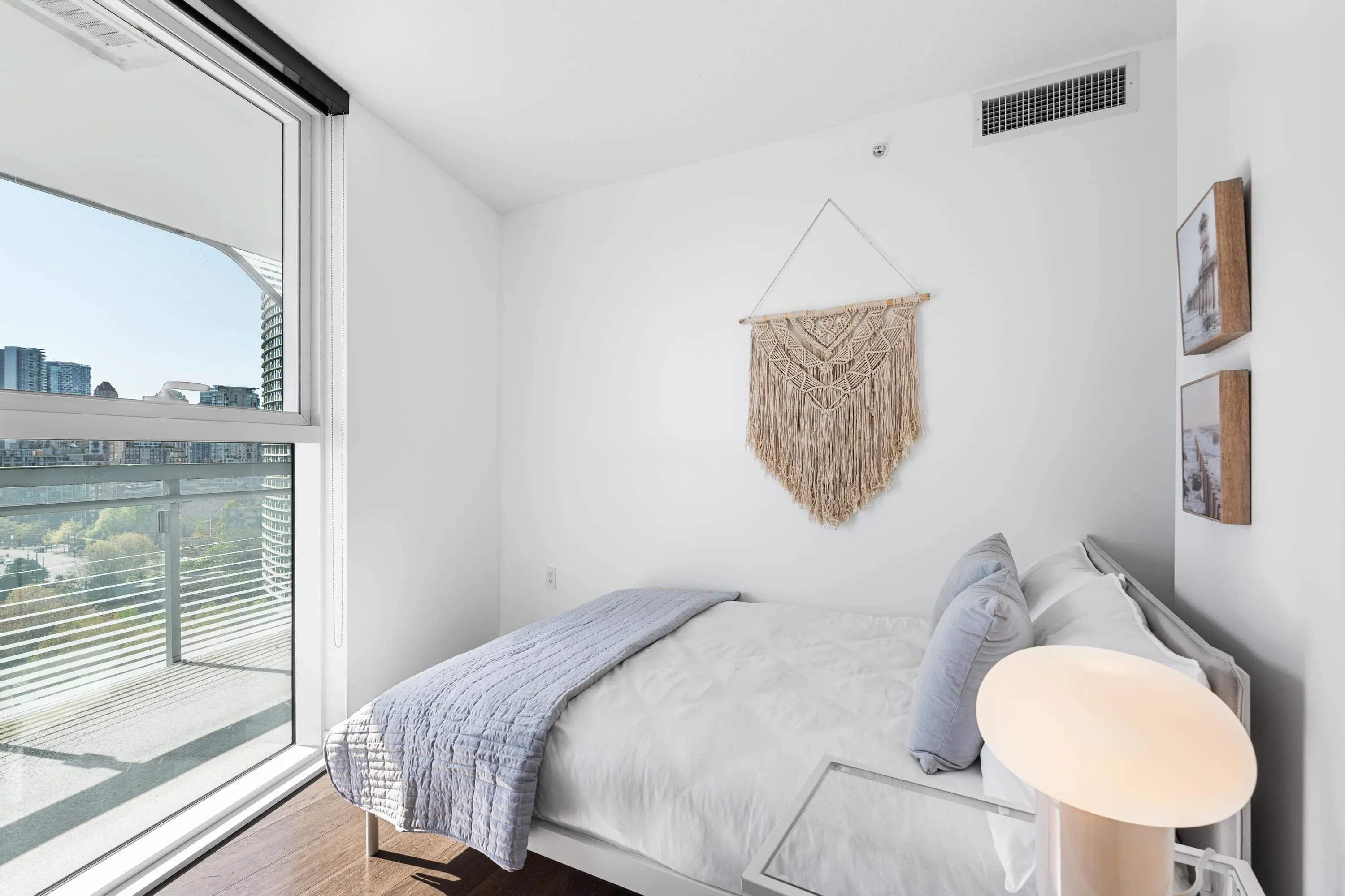 1585 87 Nelson Street