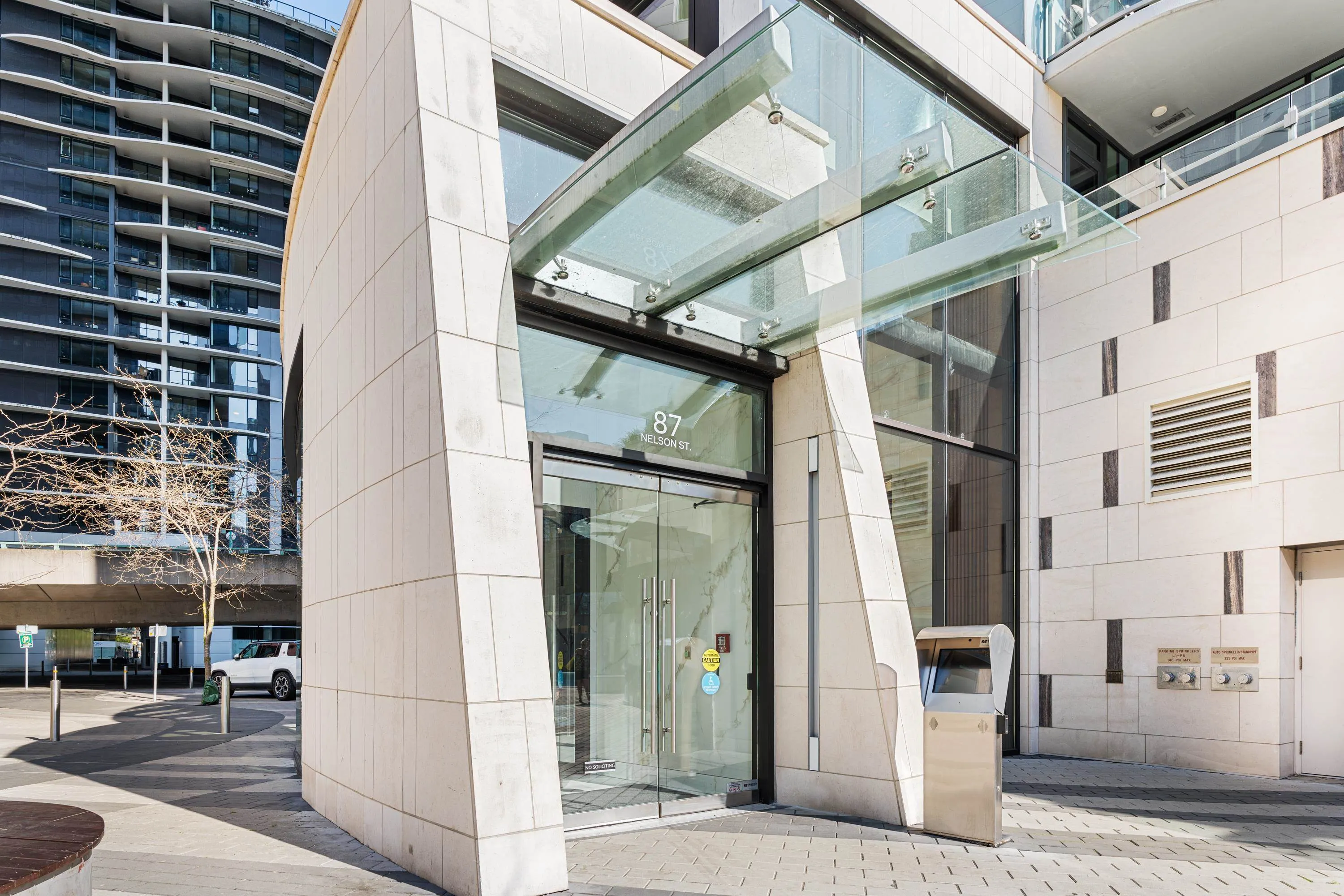 1585 87 Nelson Street