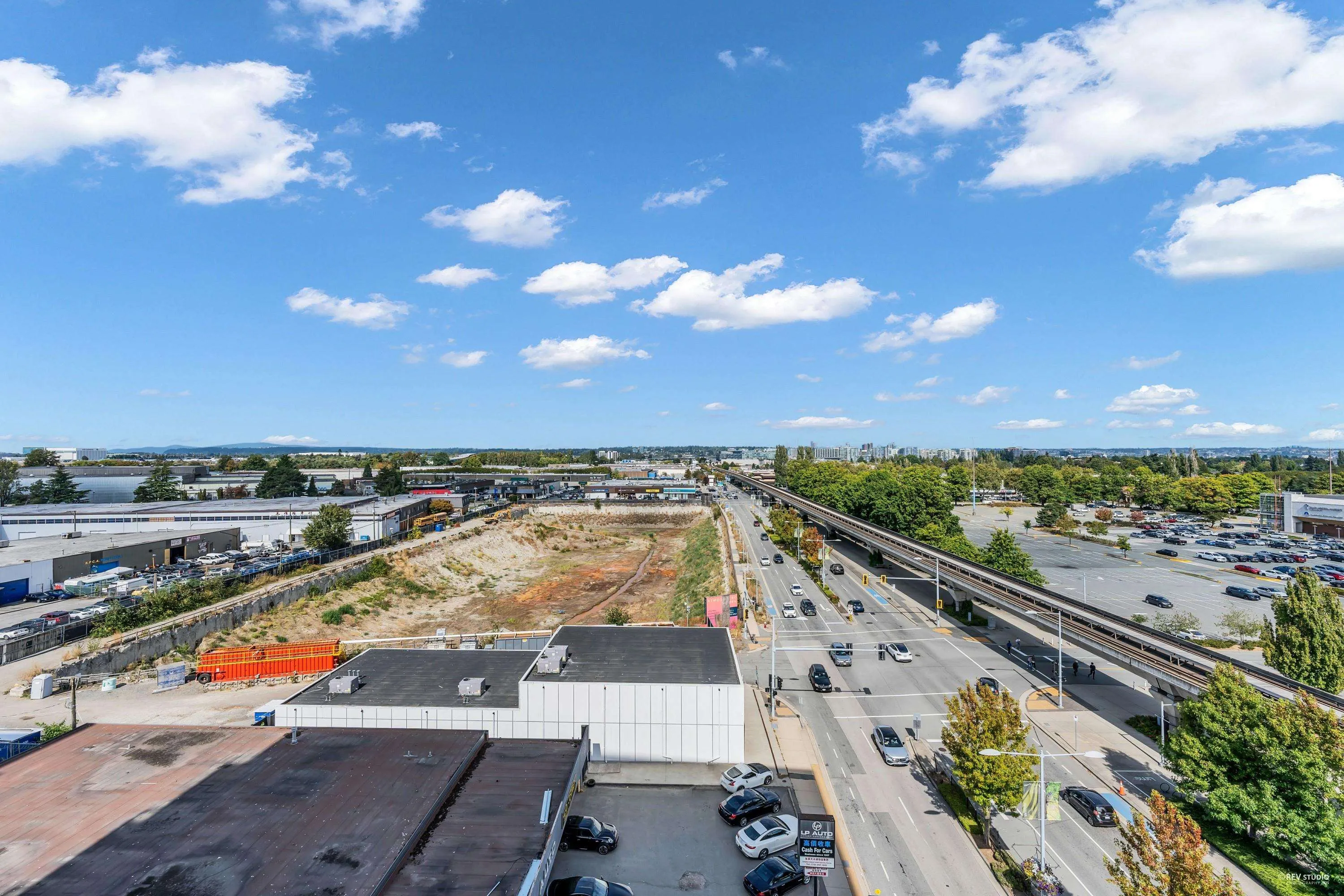 902 5593 No.3 Road