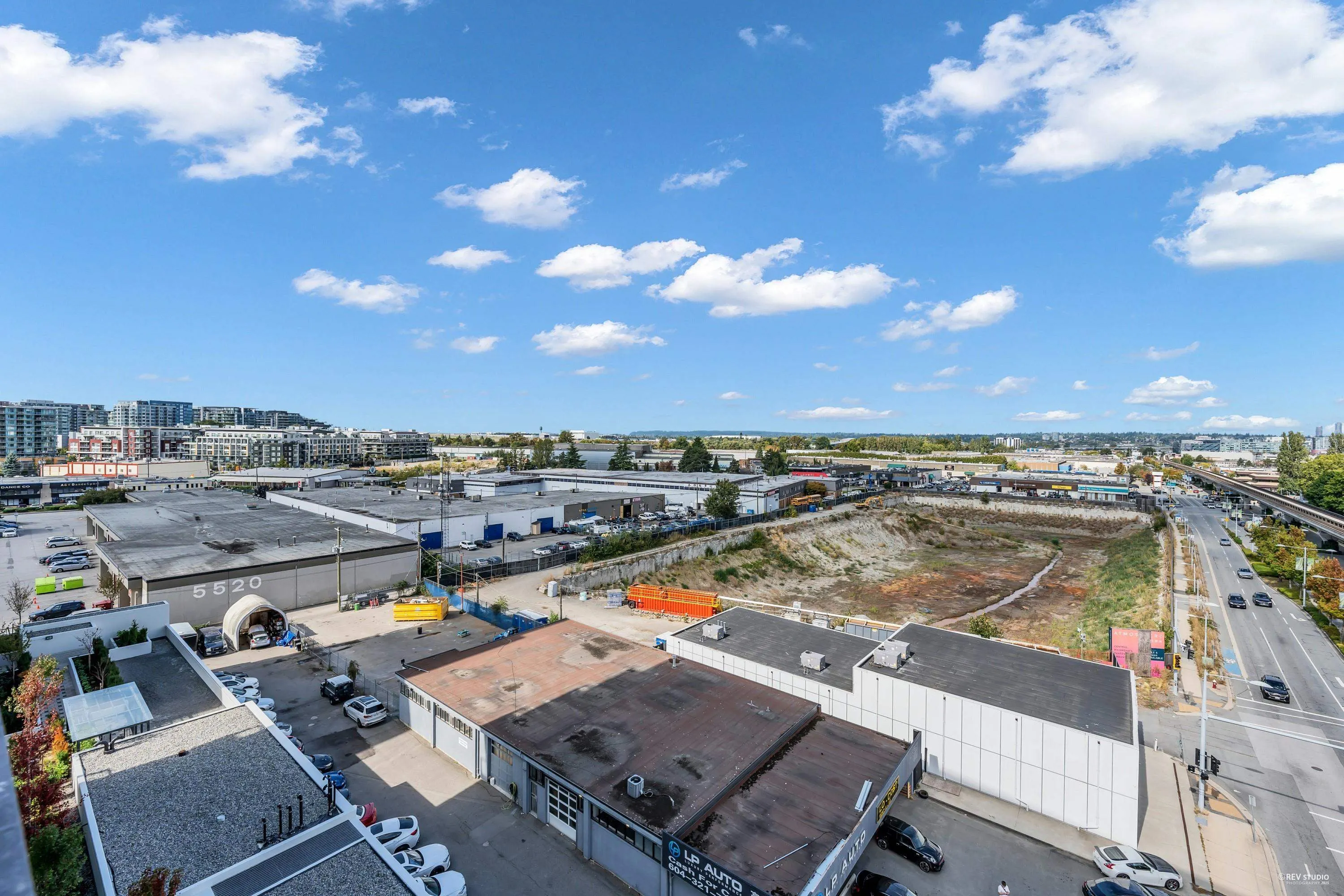 902 5593 No.3 Road