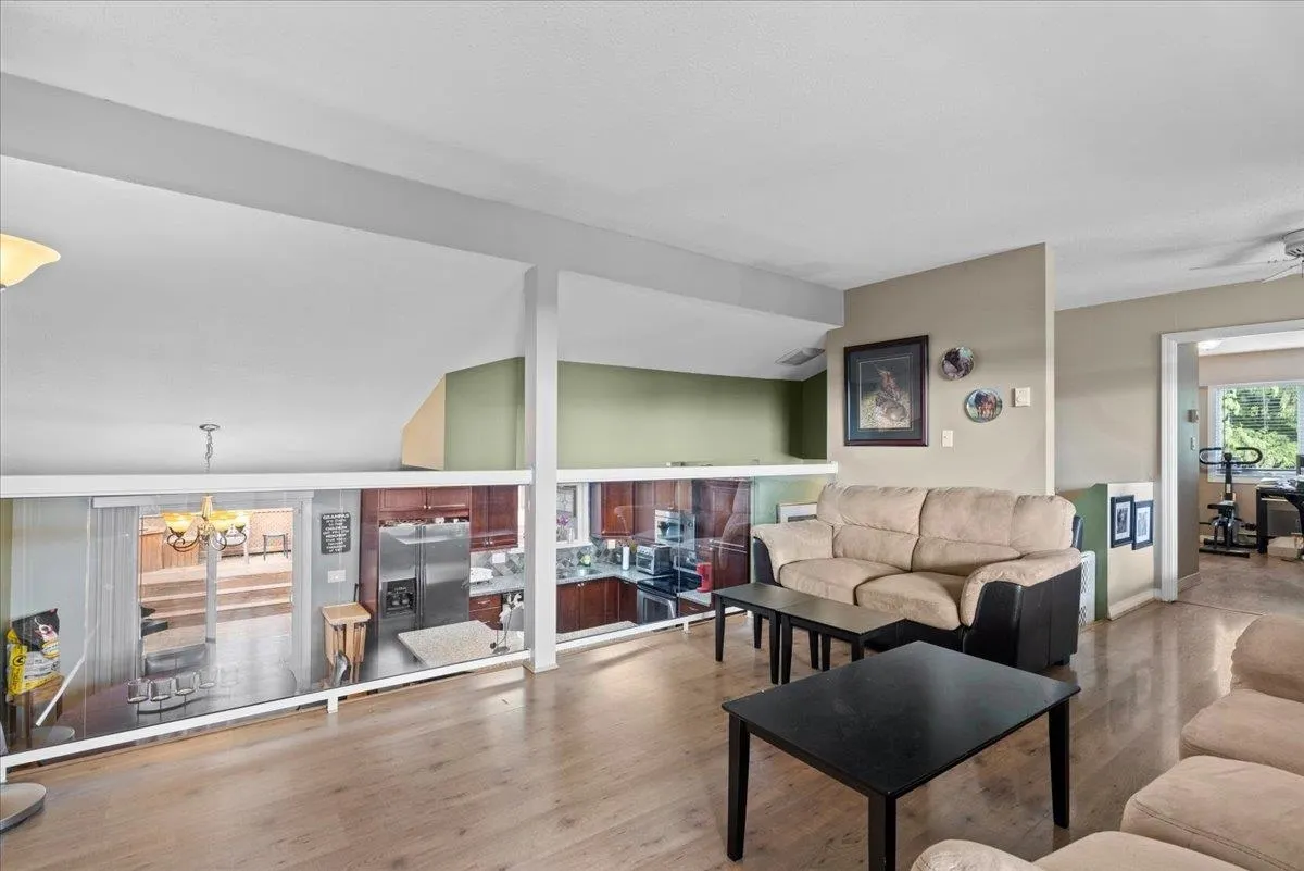 3344 Omineca