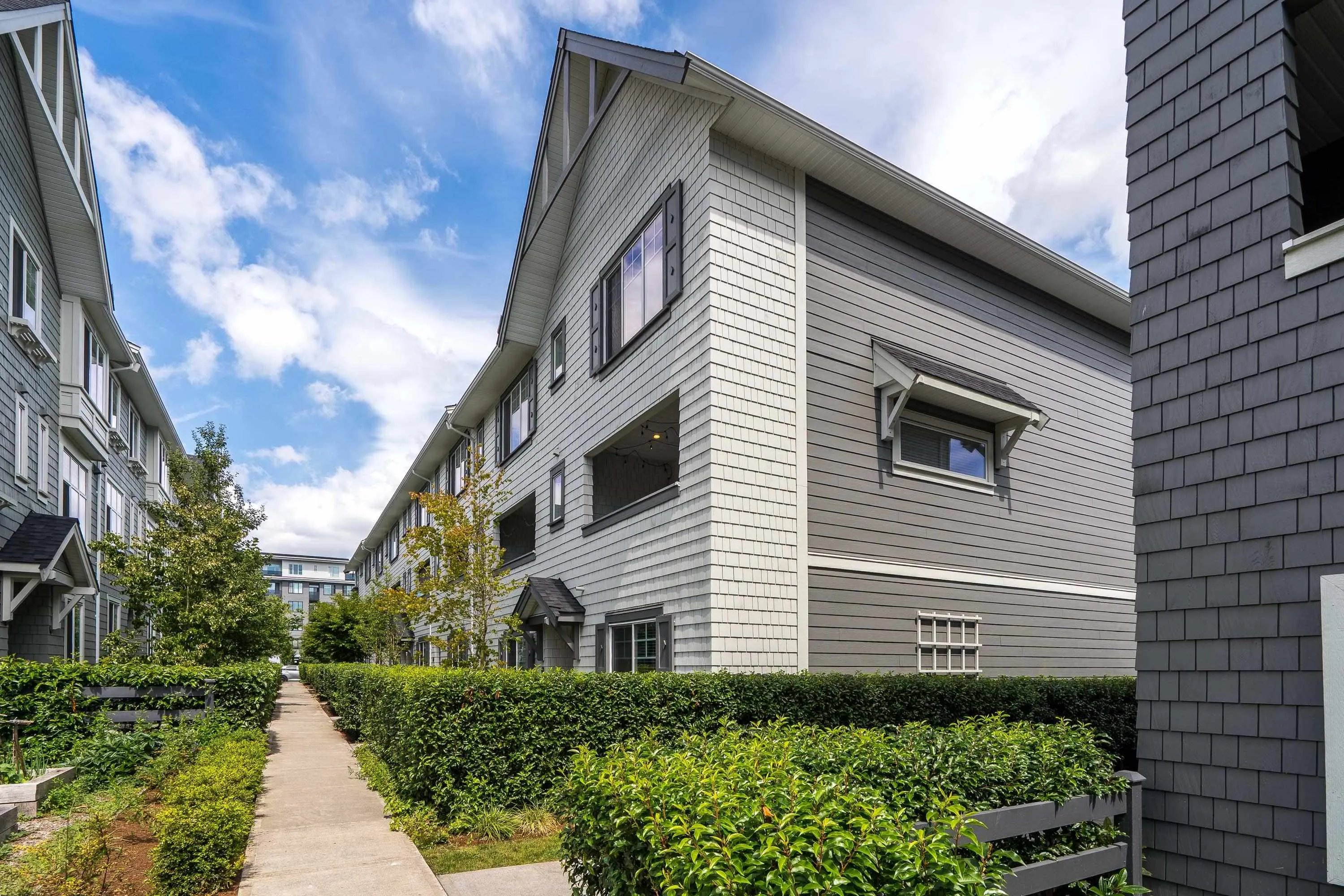 105 15850 85 Avenue