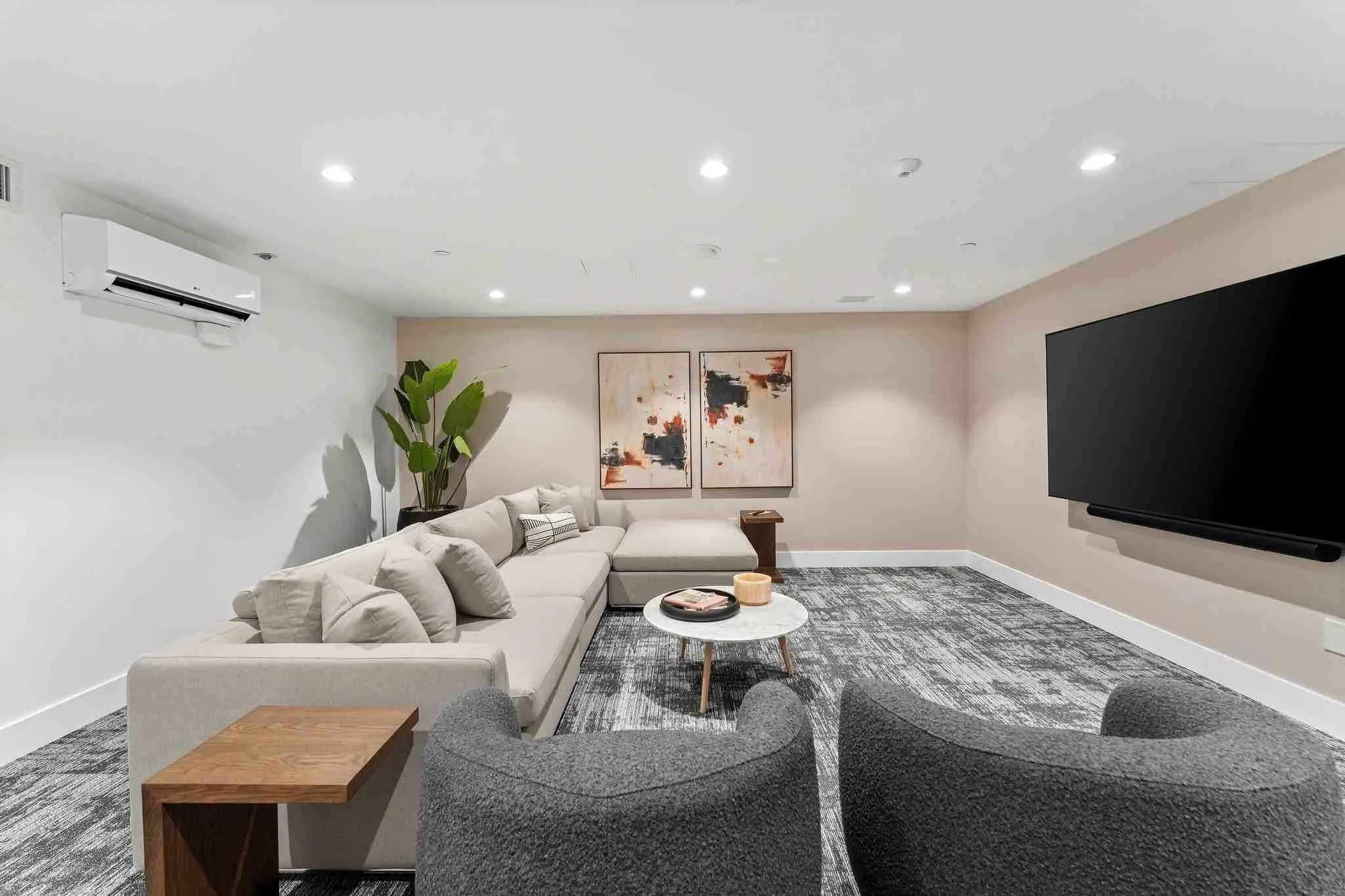 2505 518 Clarke Road