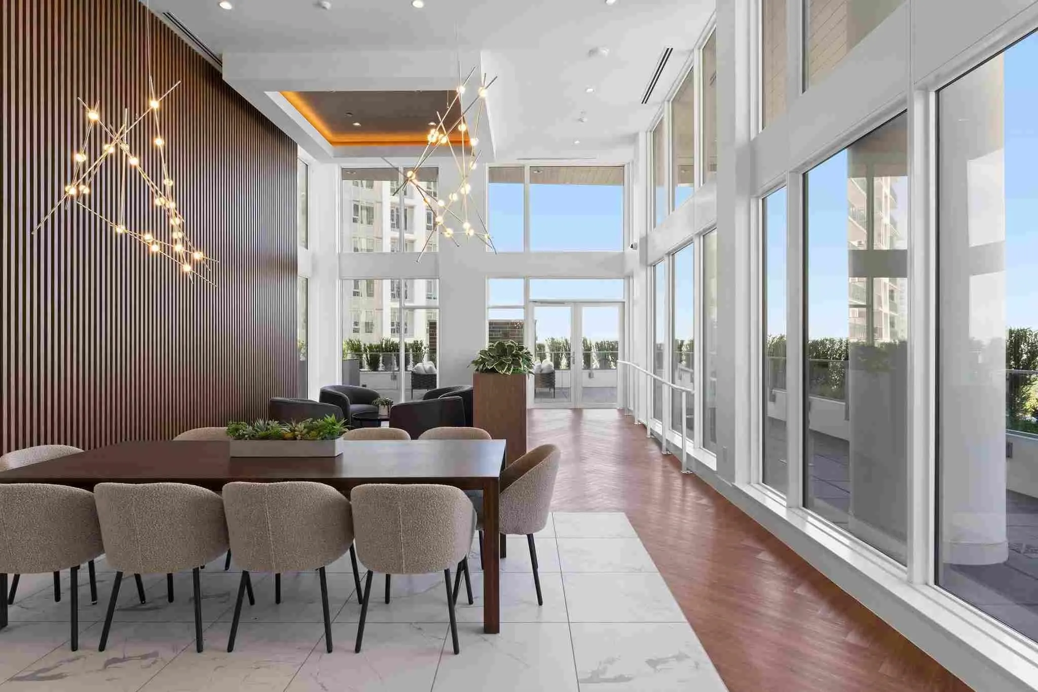 2505 518 Clarke Road