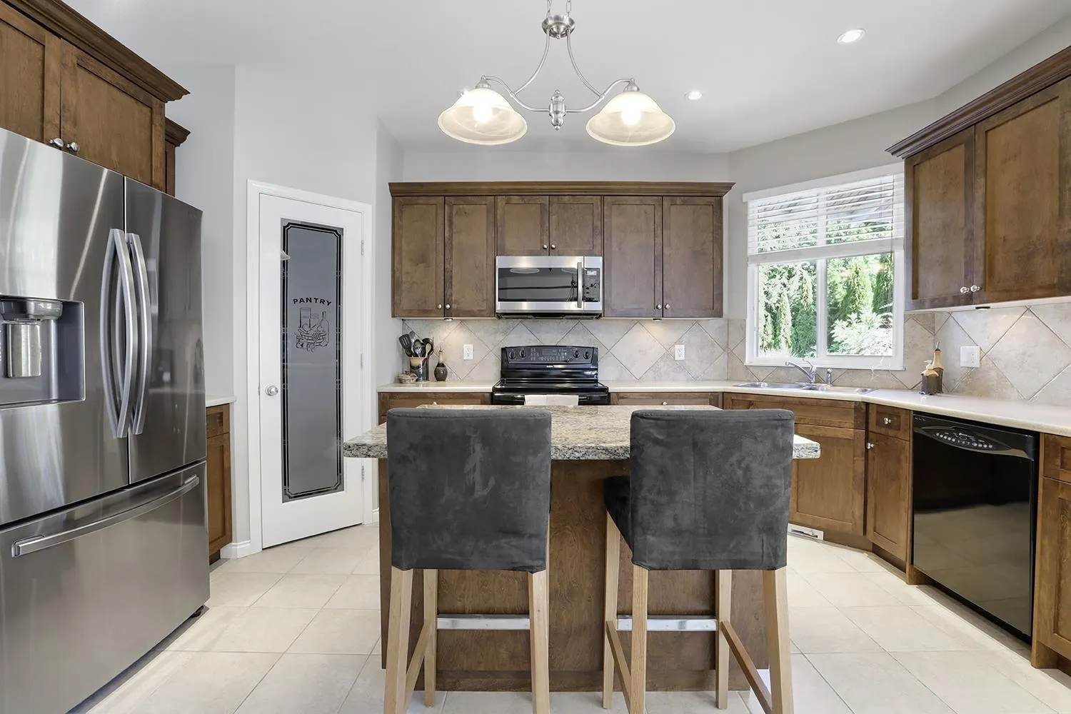 13895 Docksteader Loop