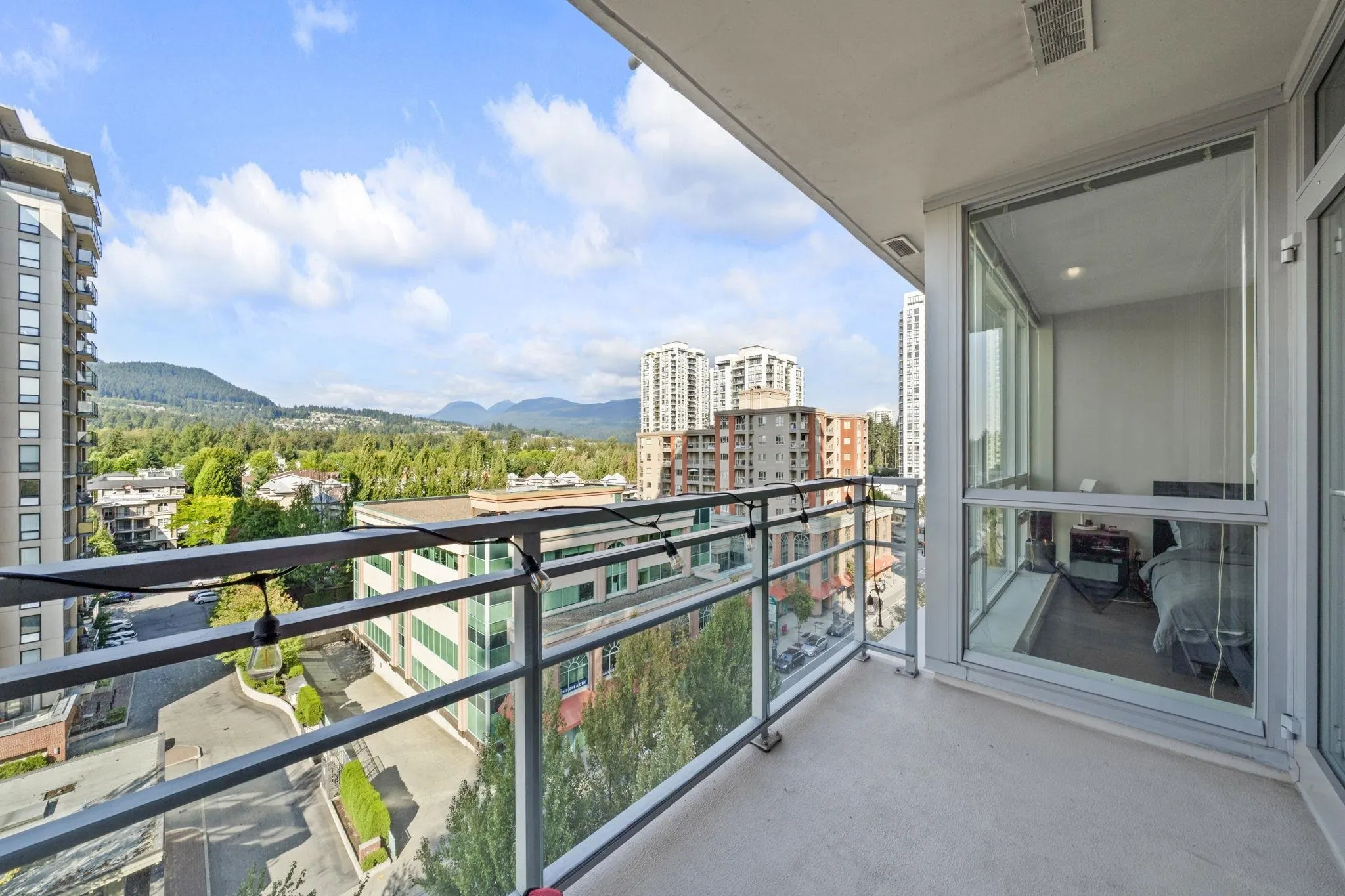 1004 2968 Glen Drive