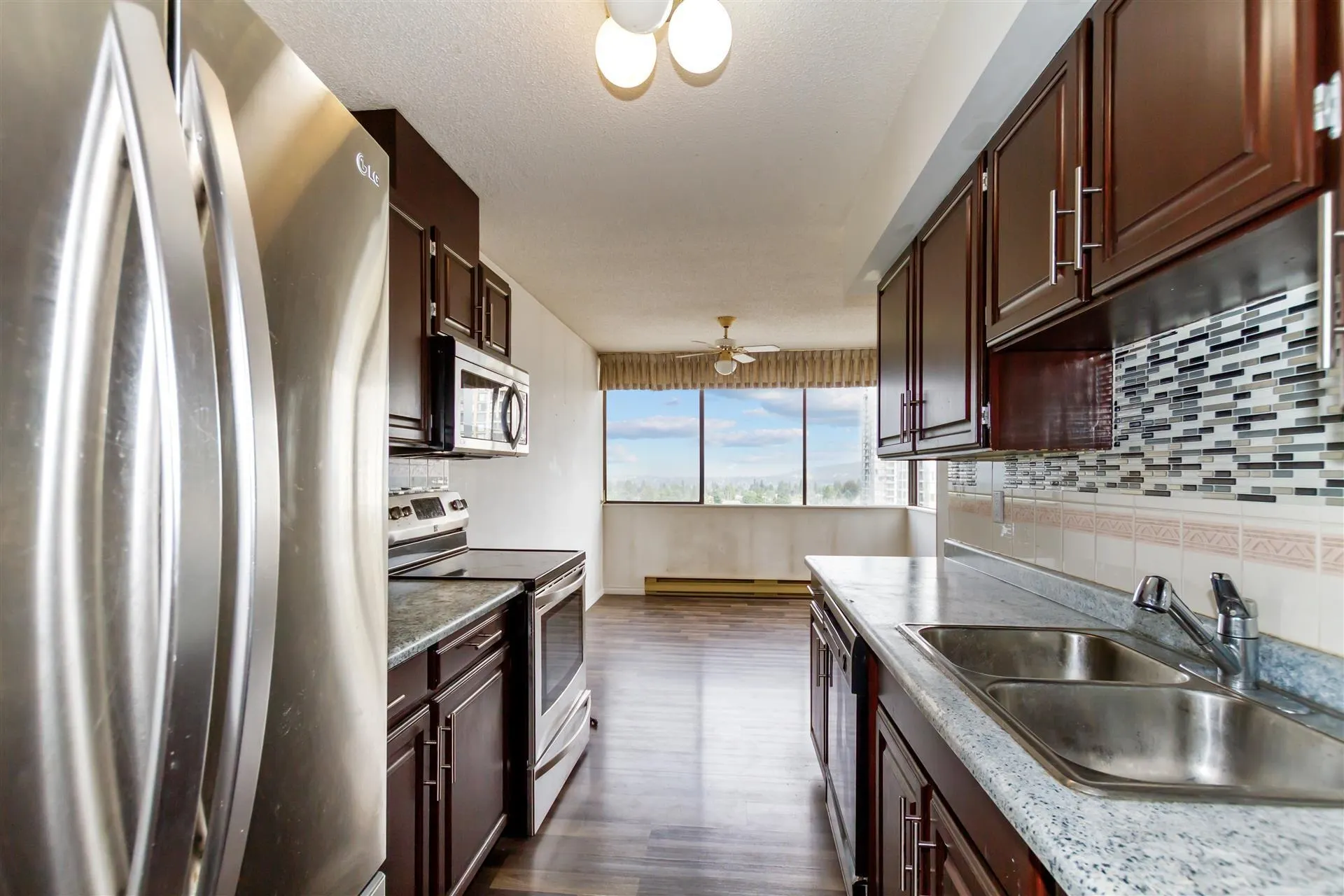 1401 7235 Salisbury Avenue