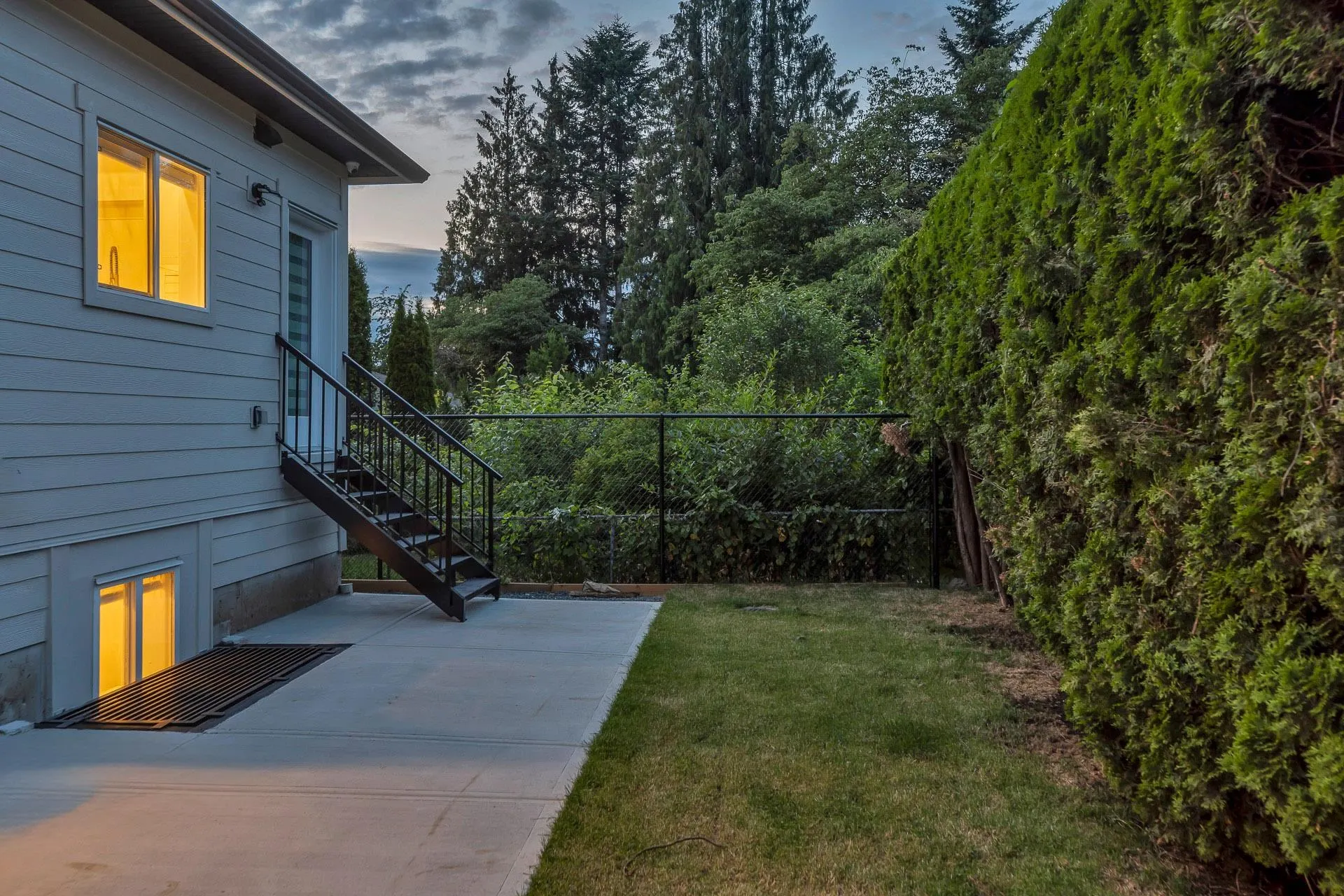2290 Mouldstade Road