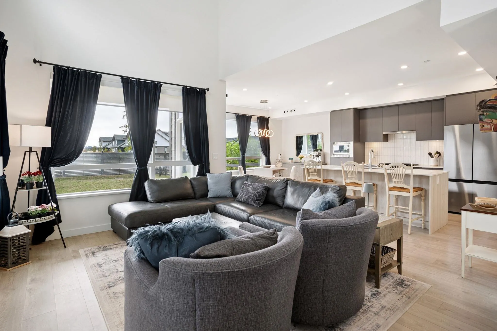 4 4375 Cormorant Way