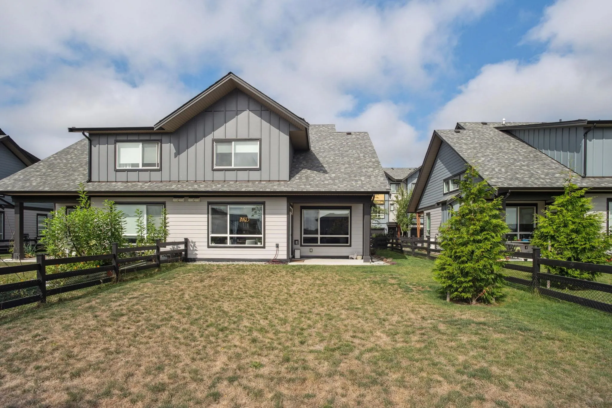 4 4375 Cormorant Way