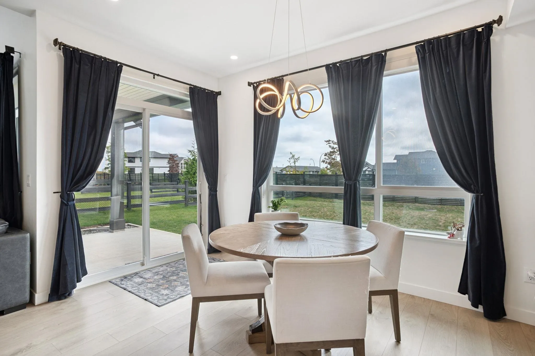 4 4375 Cormorant Way