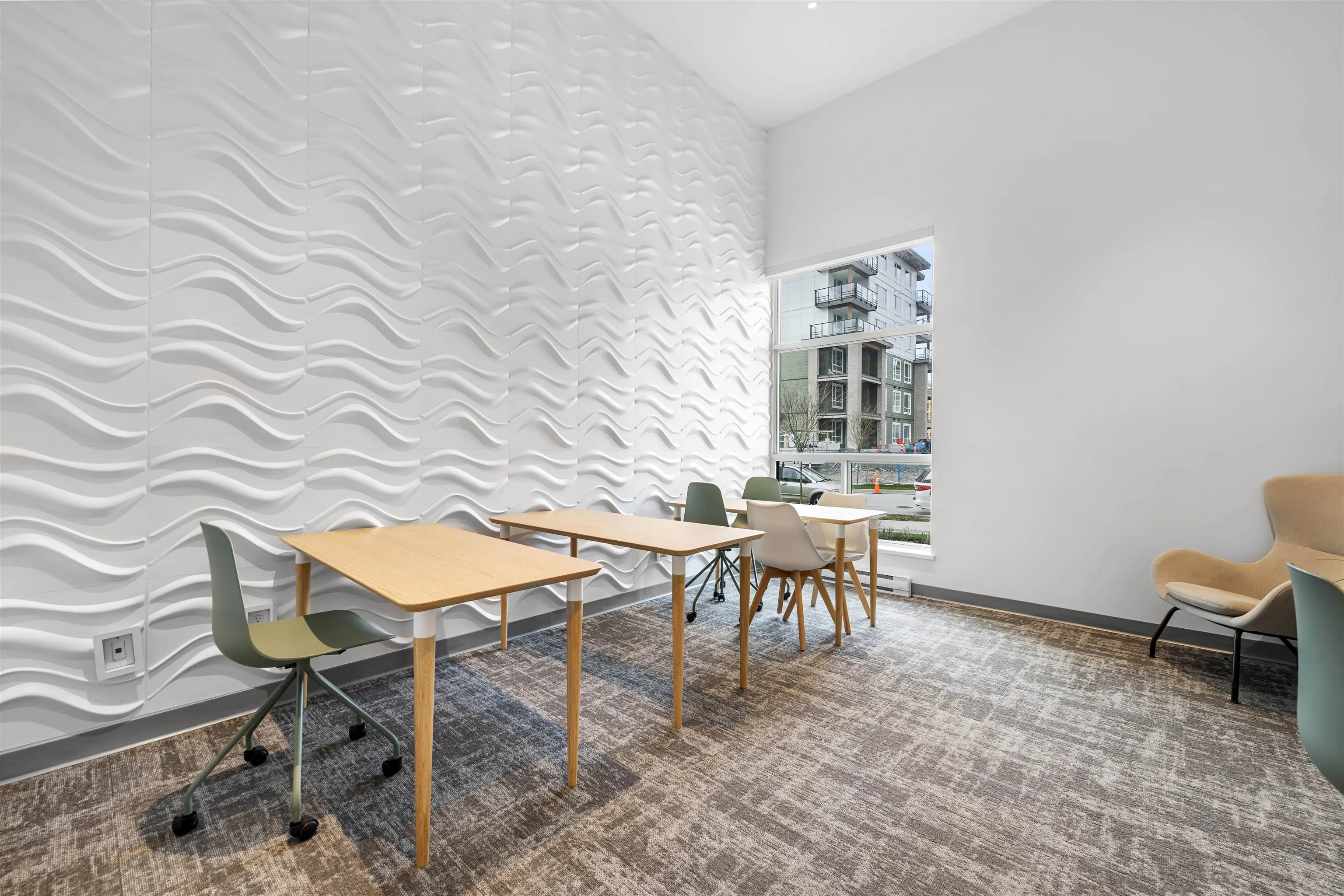 4 4375 Cormorant Way