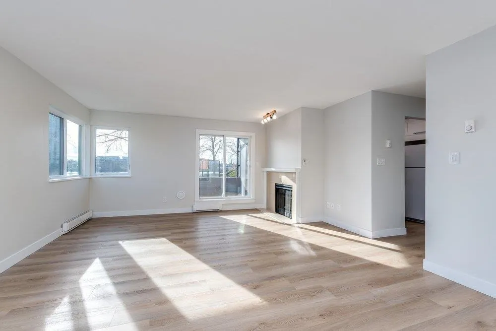 119 1150 Quayside Drive