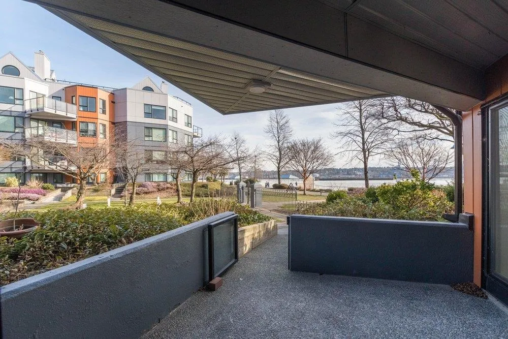 119 1150 Quayside Drive