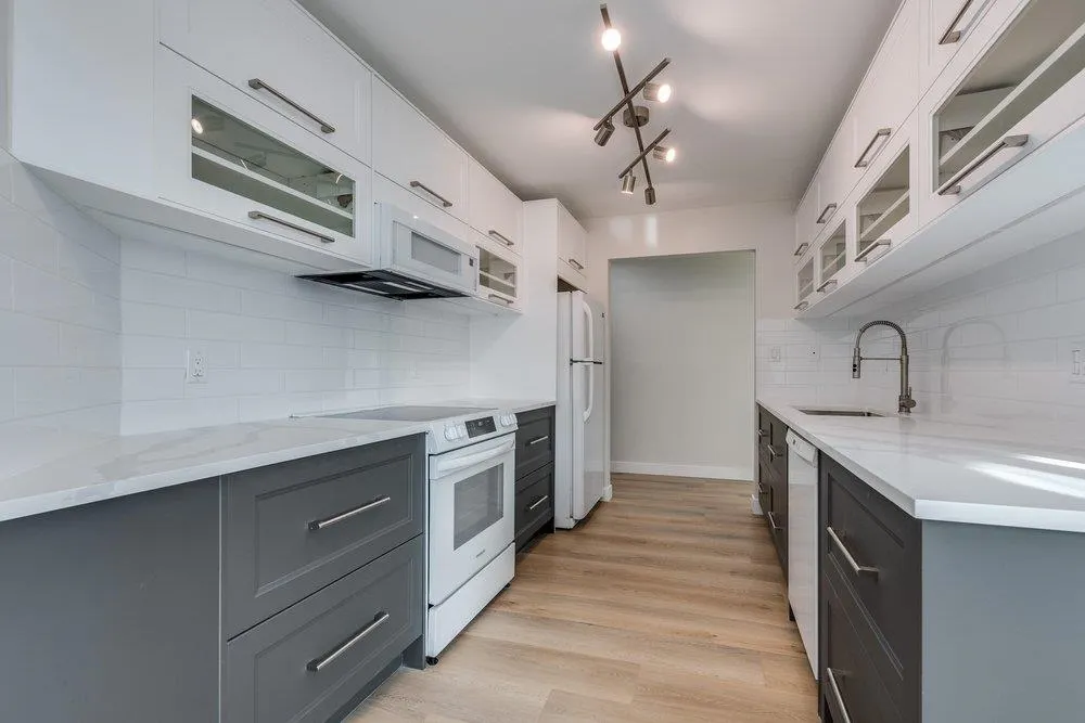 119 1150 Quayside Drive