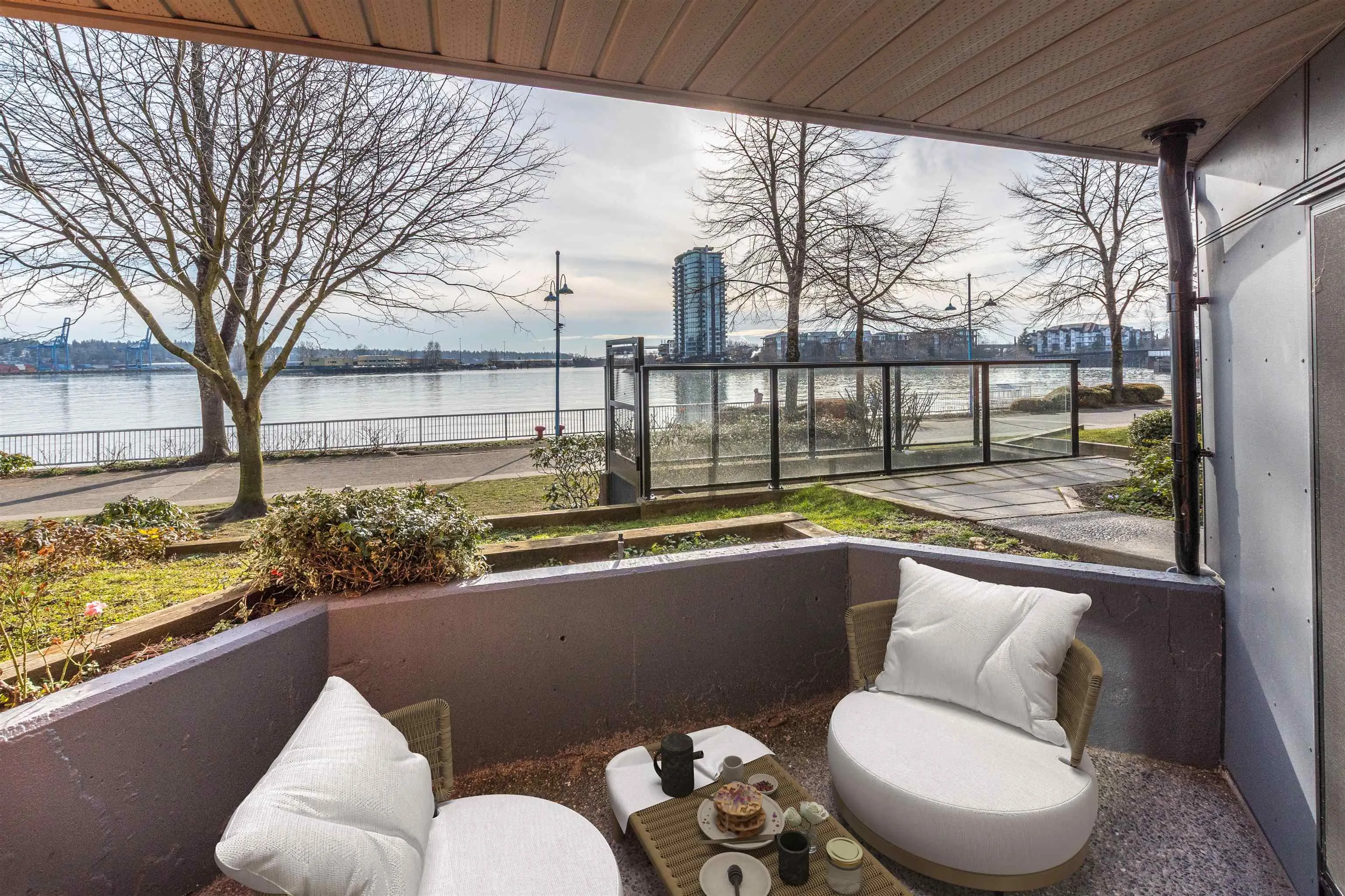 119 1150 Quayside Drive