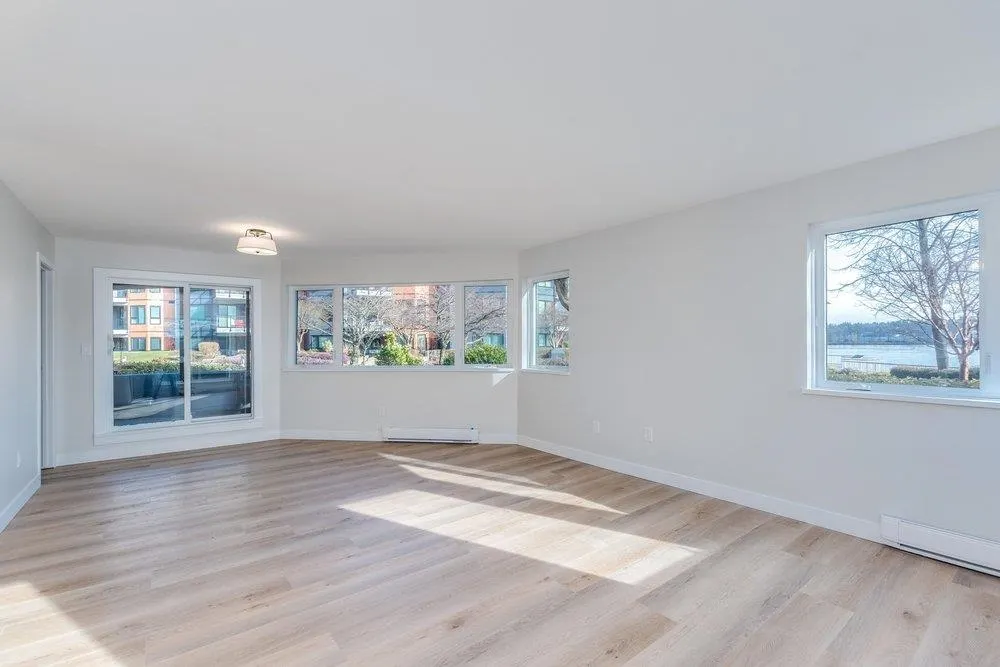119 1150 Quayside Drive