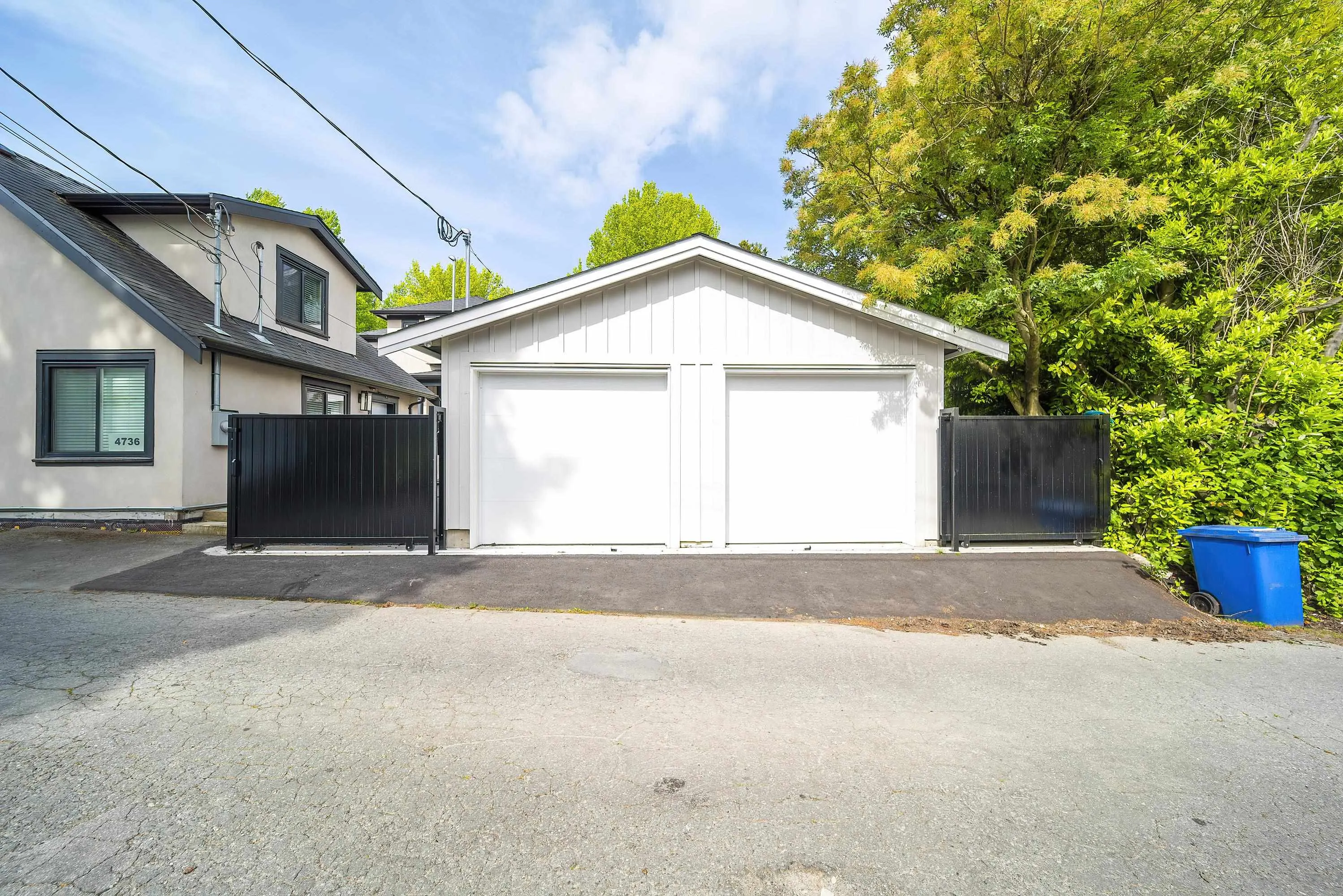4722 Henry Street