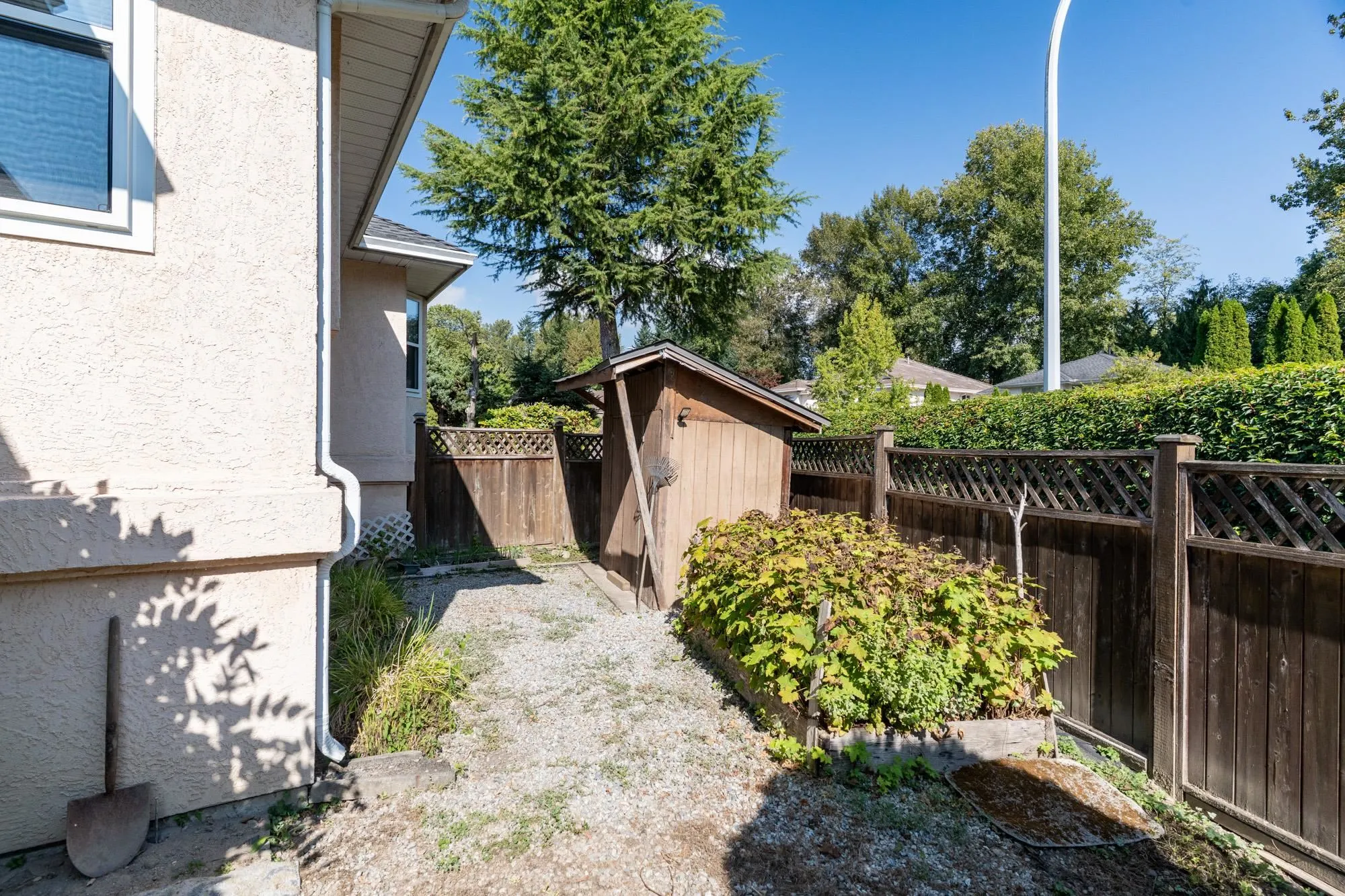 14092 86a Avenue