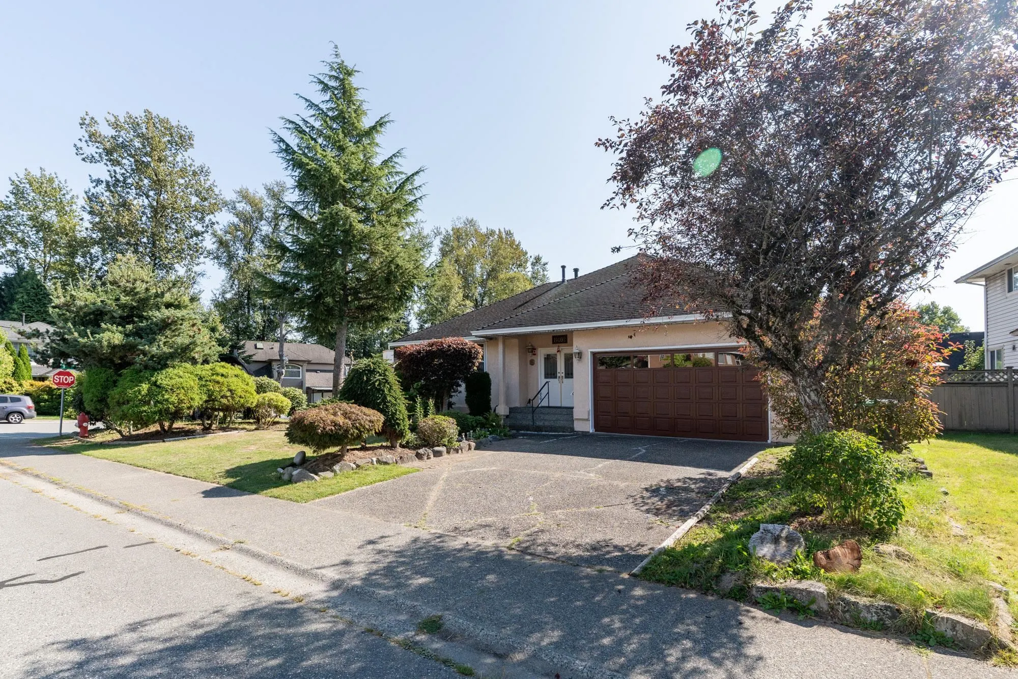 14092 86a Avenue