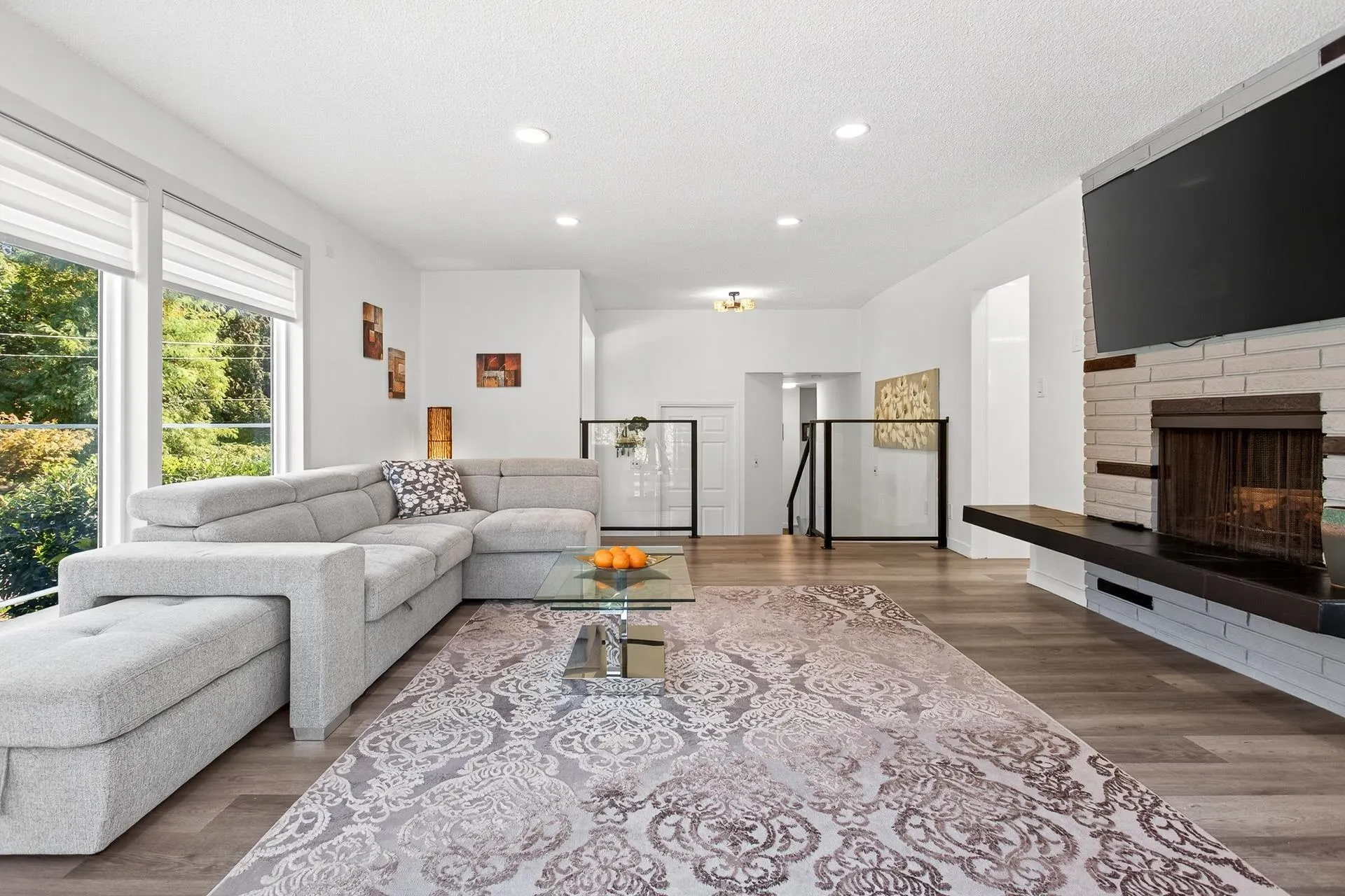 11906 100 Avenue