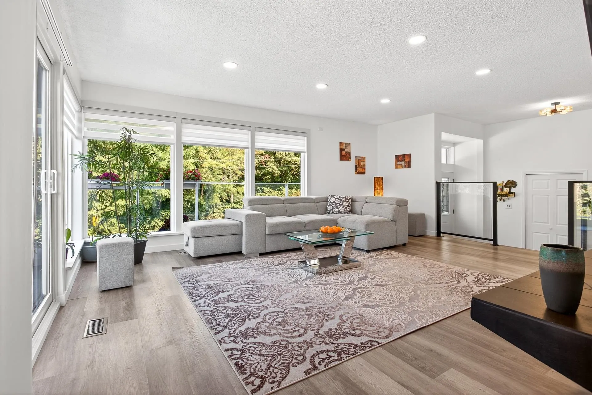 11906 100 Avenue