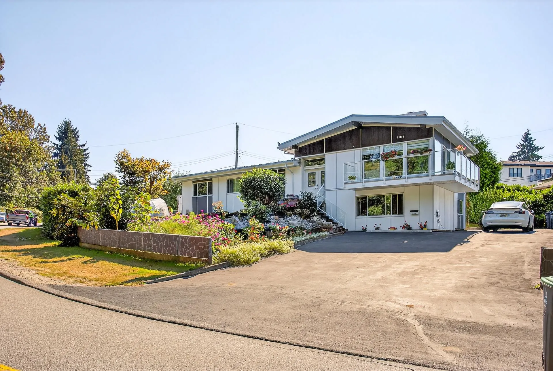 11906 100 Avenue