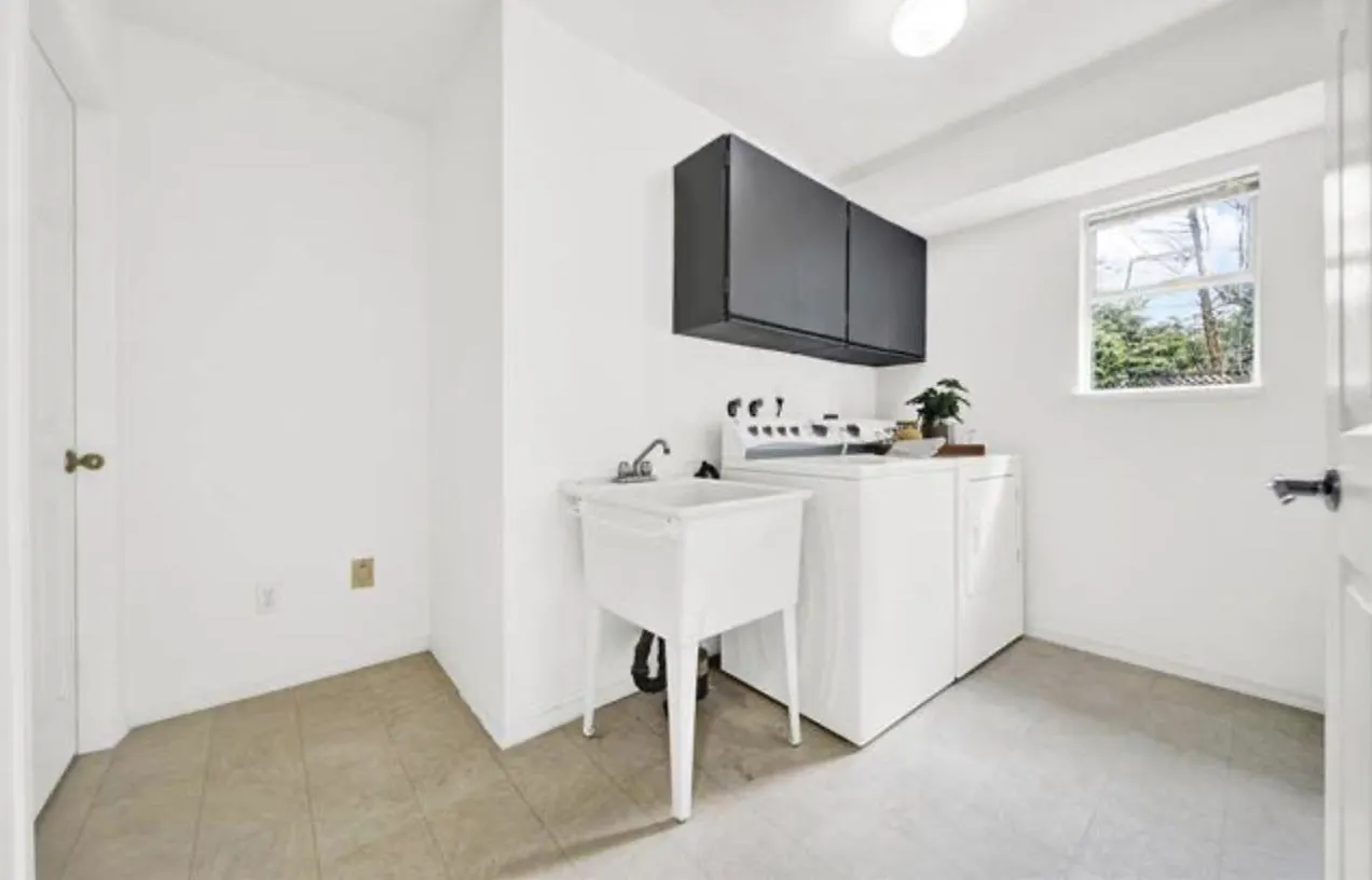 21209 Dewdney Trunk Rd