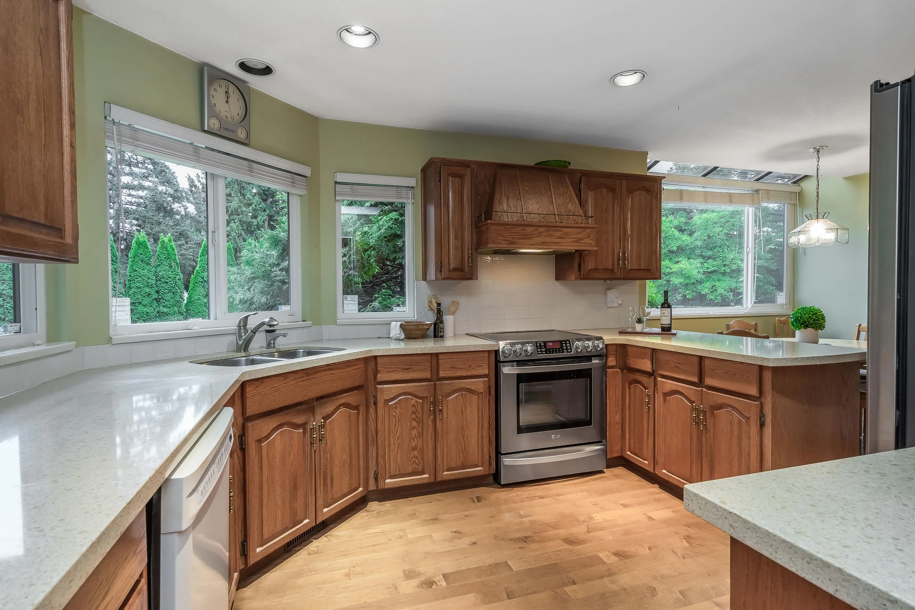 15336 Killarney Close