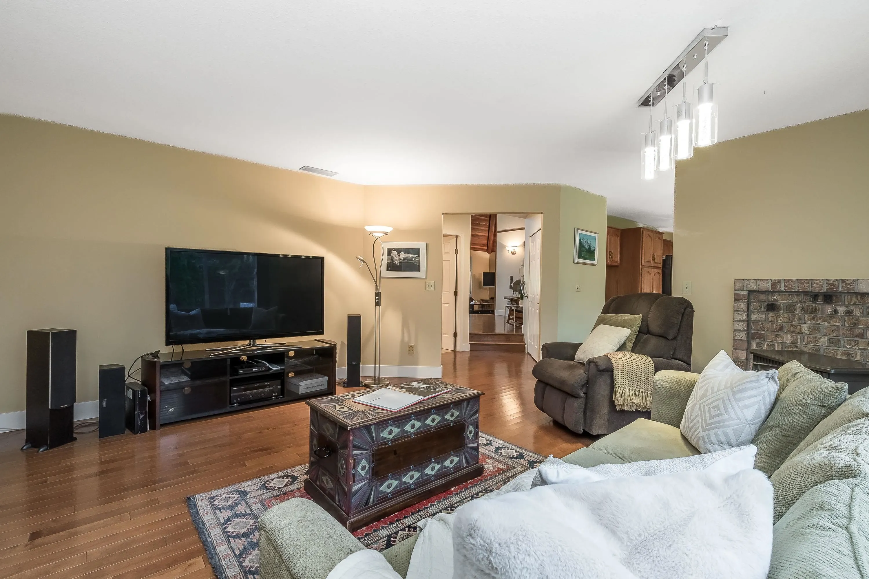 15336 Killarney Close