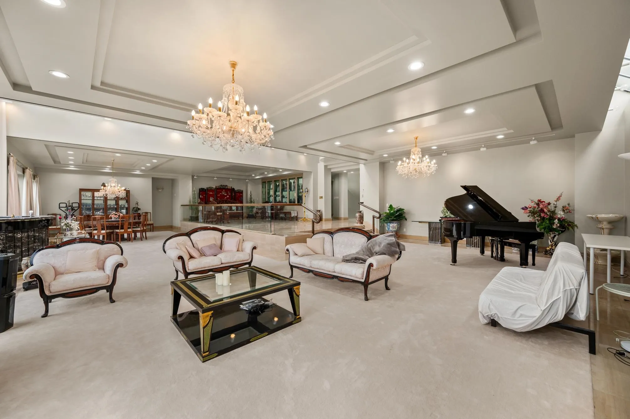 828 Beachview Drive