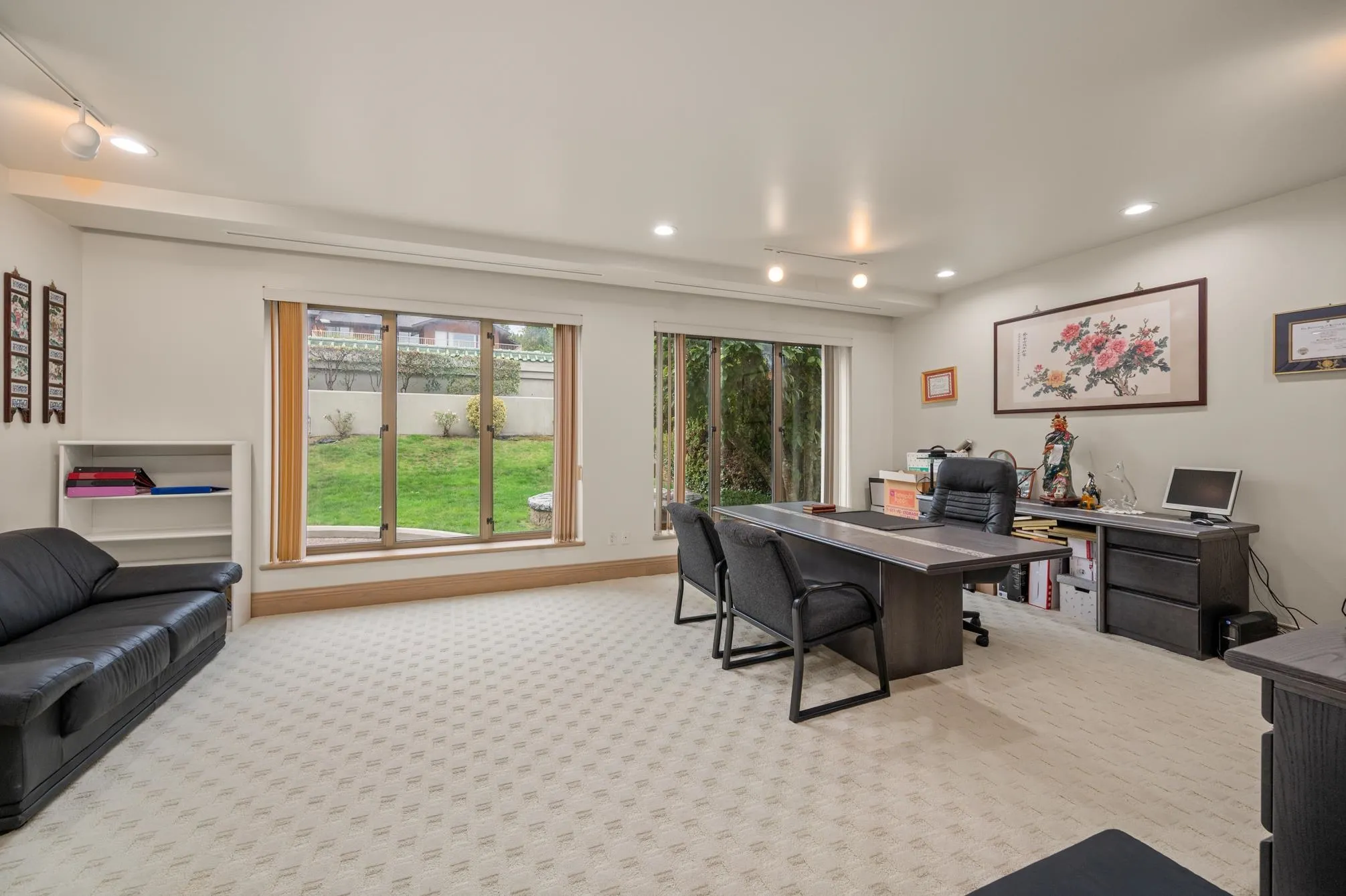 828 Beachview Drive