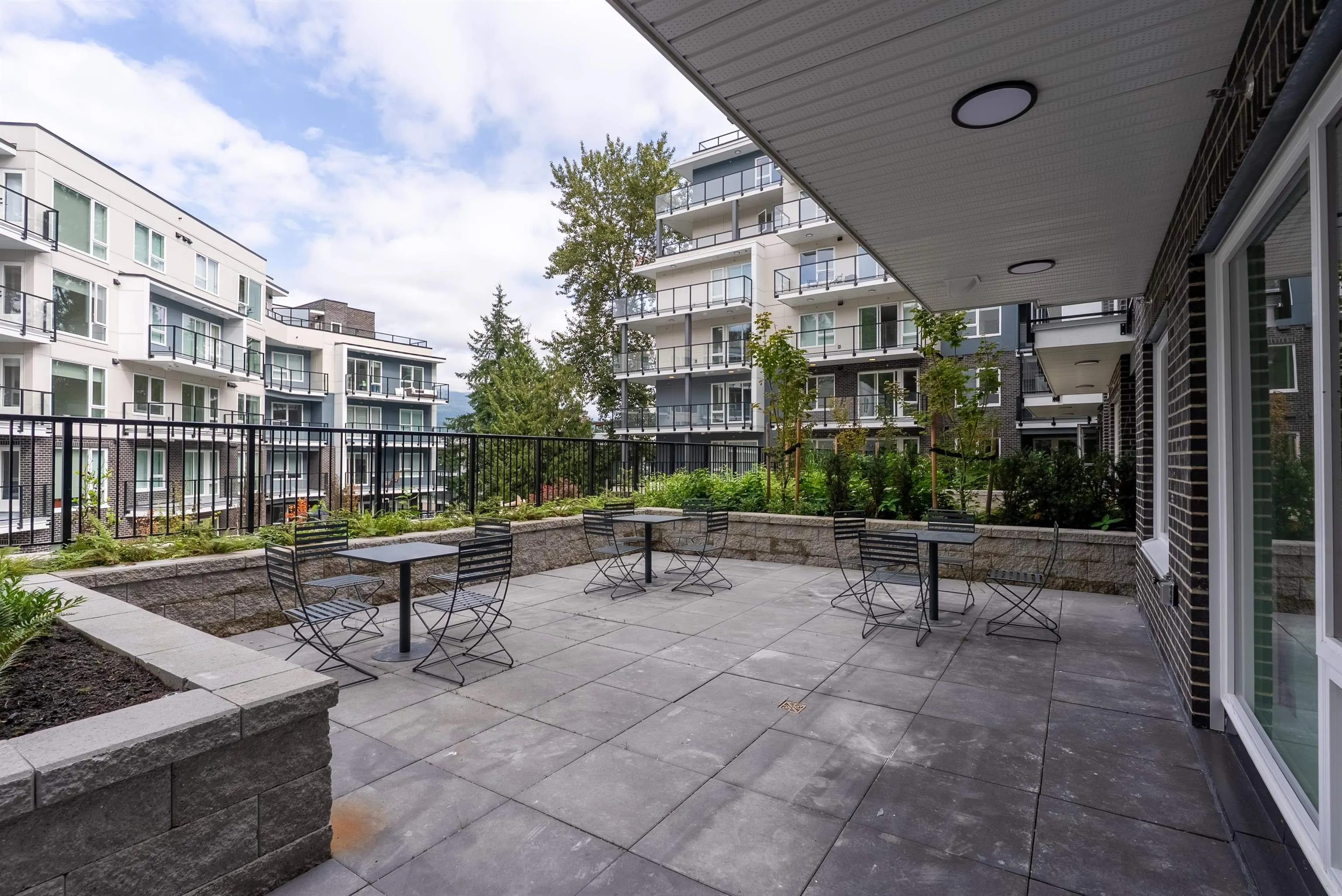 511 2002 St. George Street