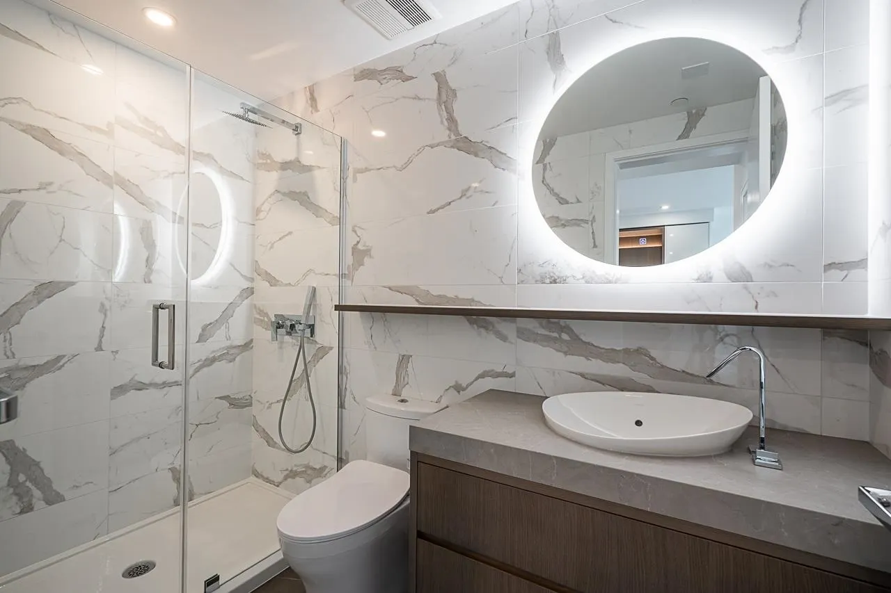 212 1342 Johnston Road