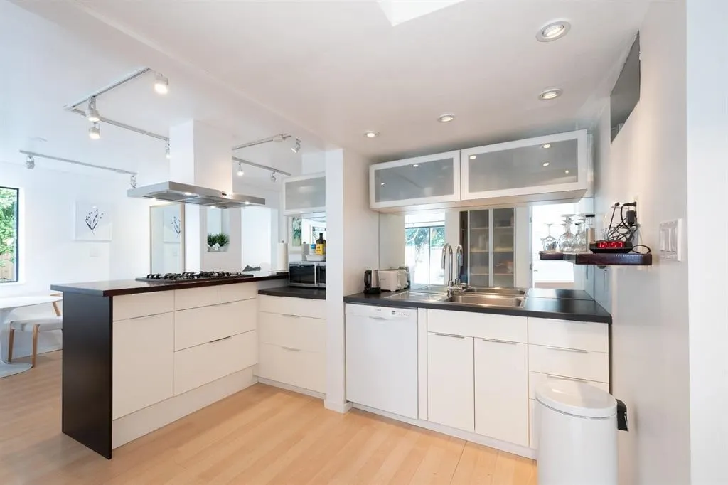 2366 Marine Drive