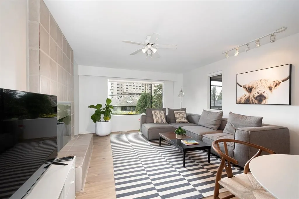 2364 Marine Drive