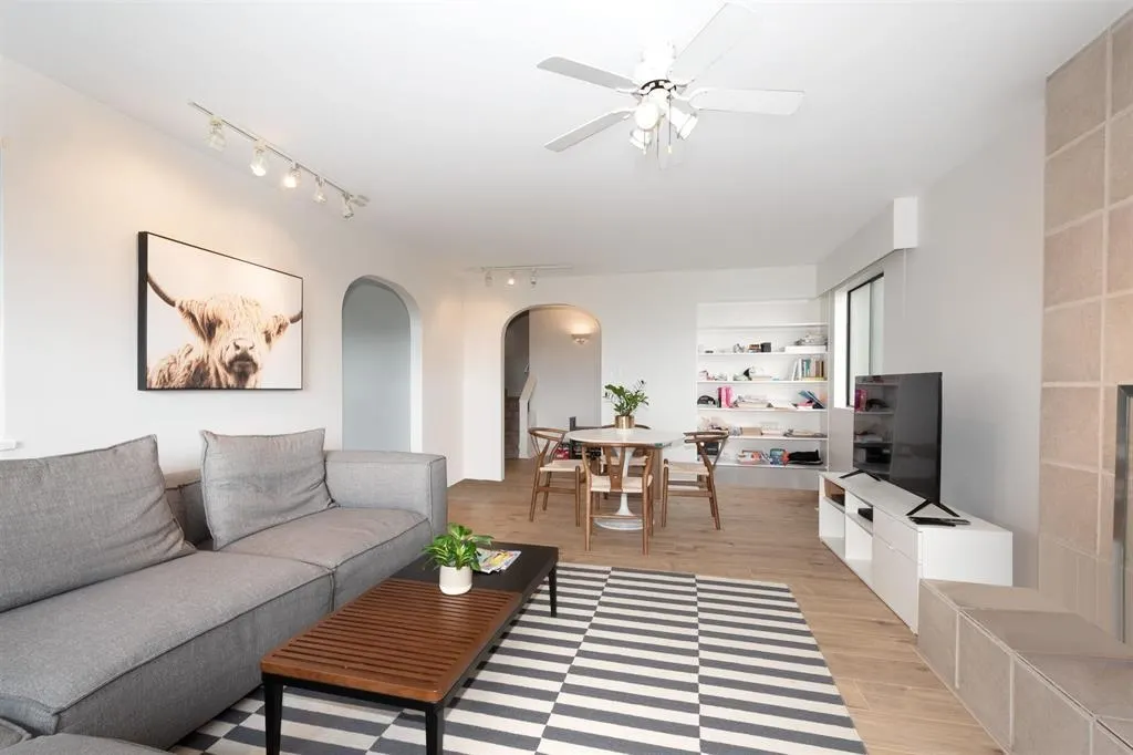 2364 Marine Drive
