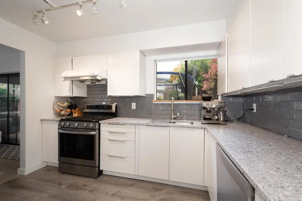 2364 Marine Drive