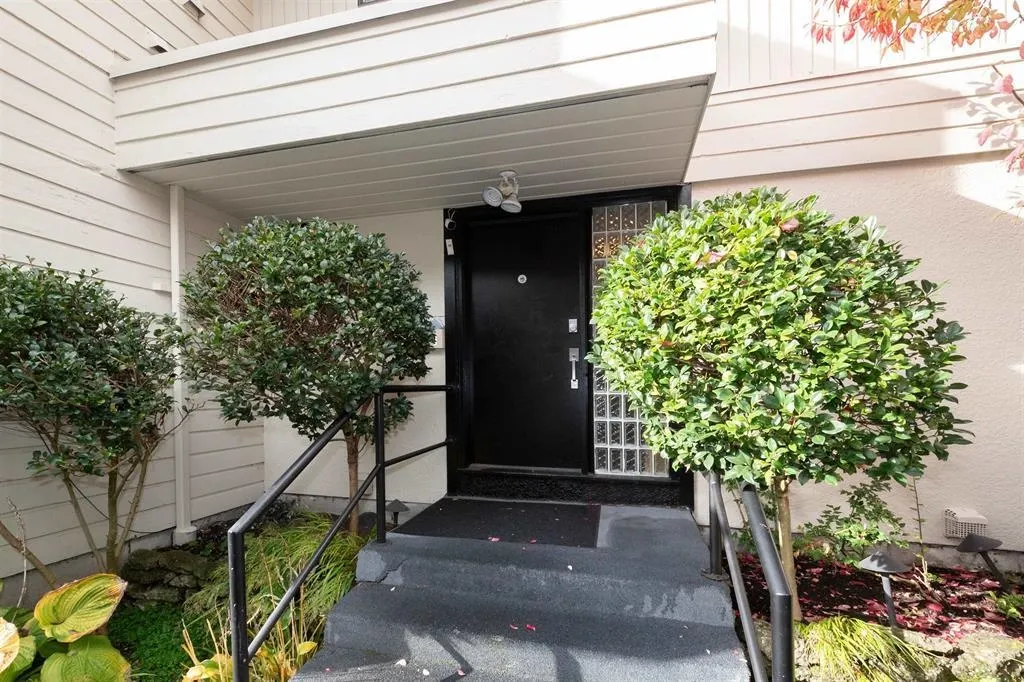 2364 Marine Drive