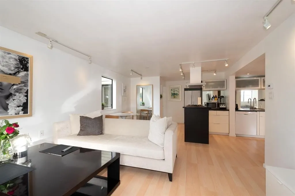 2364 Marine Drive