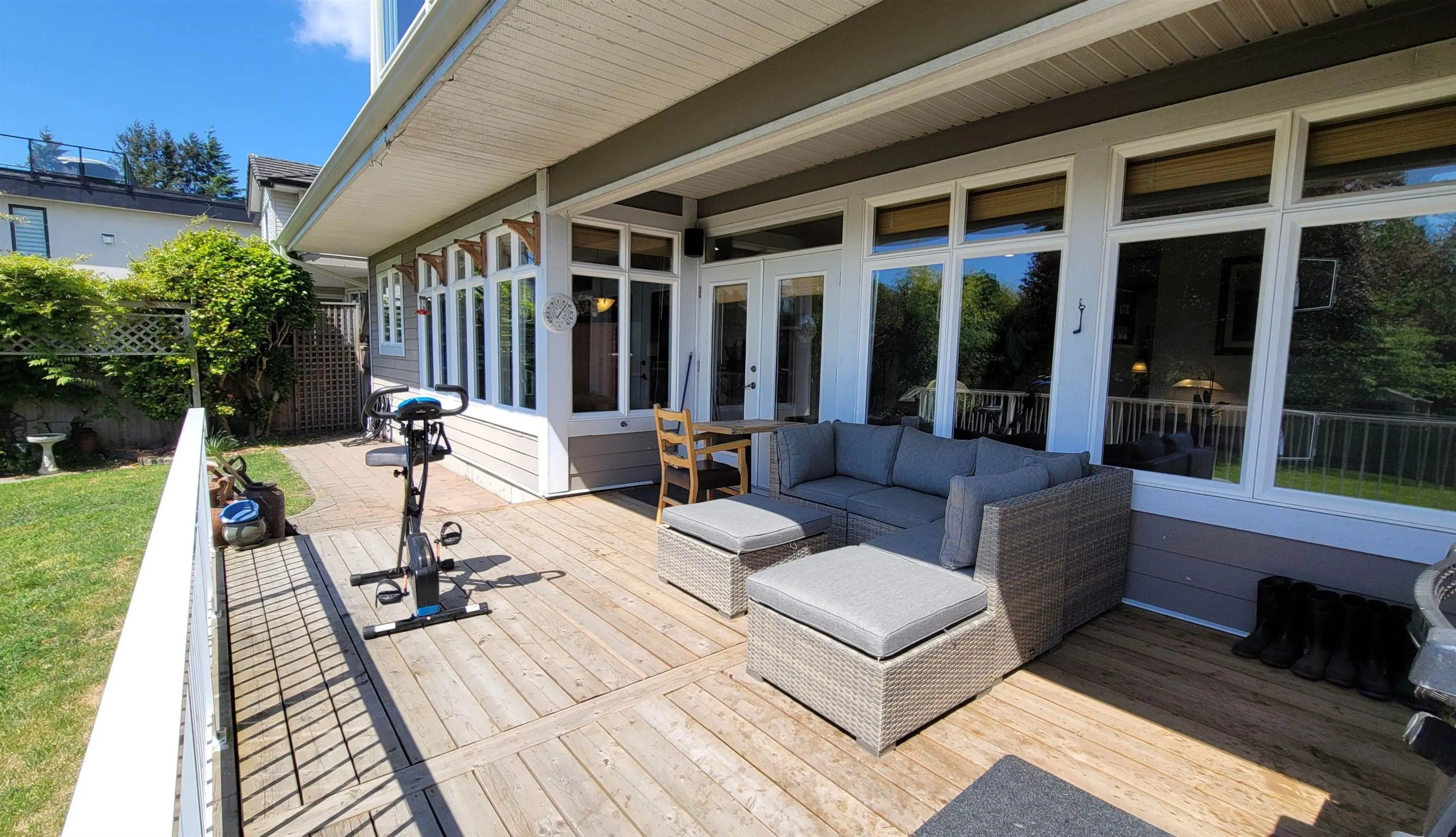 15974 Buena Vista Avenue