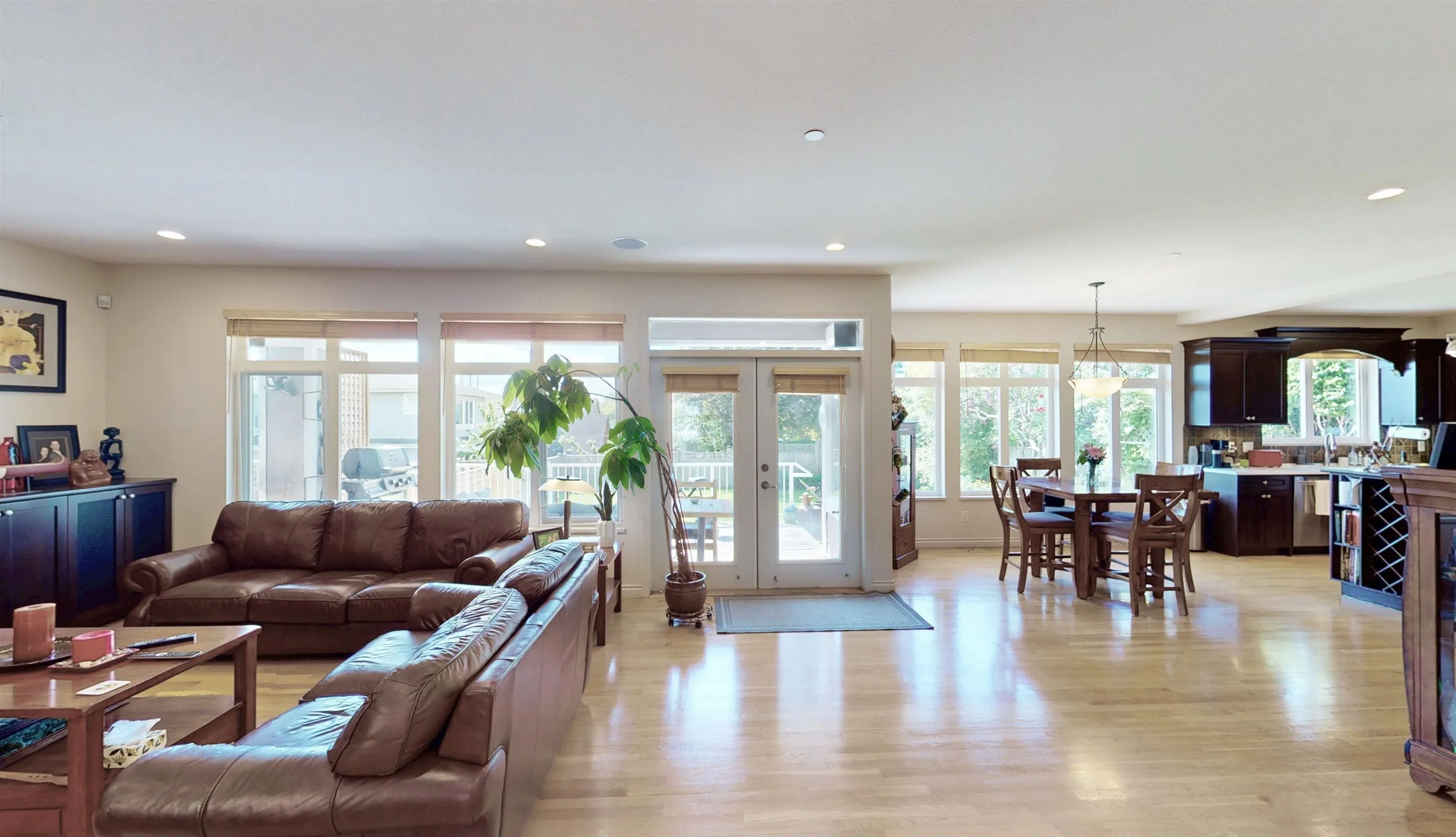 15974 Buena Vista Avenue