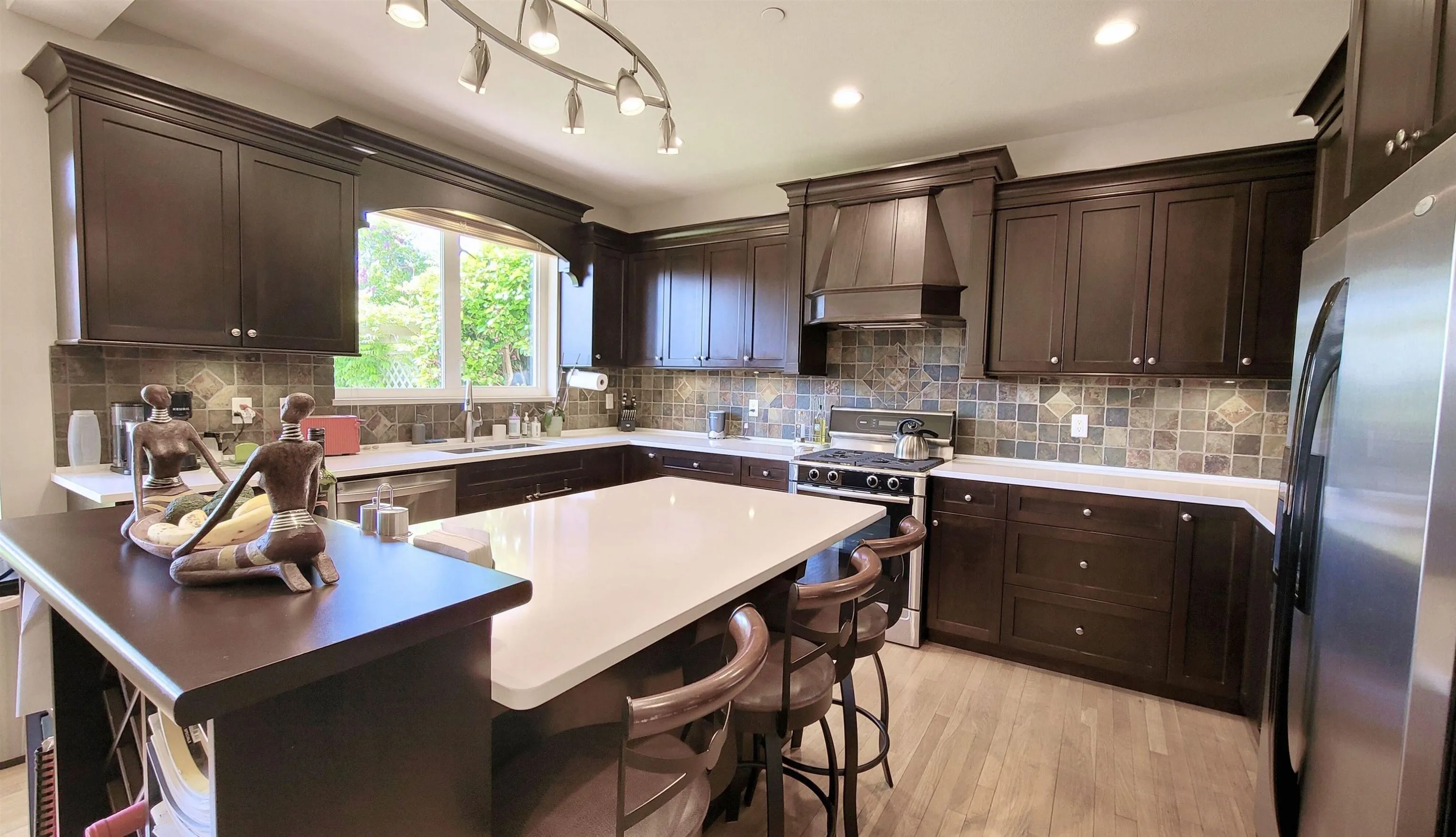 15974 Buena Vista Avenue