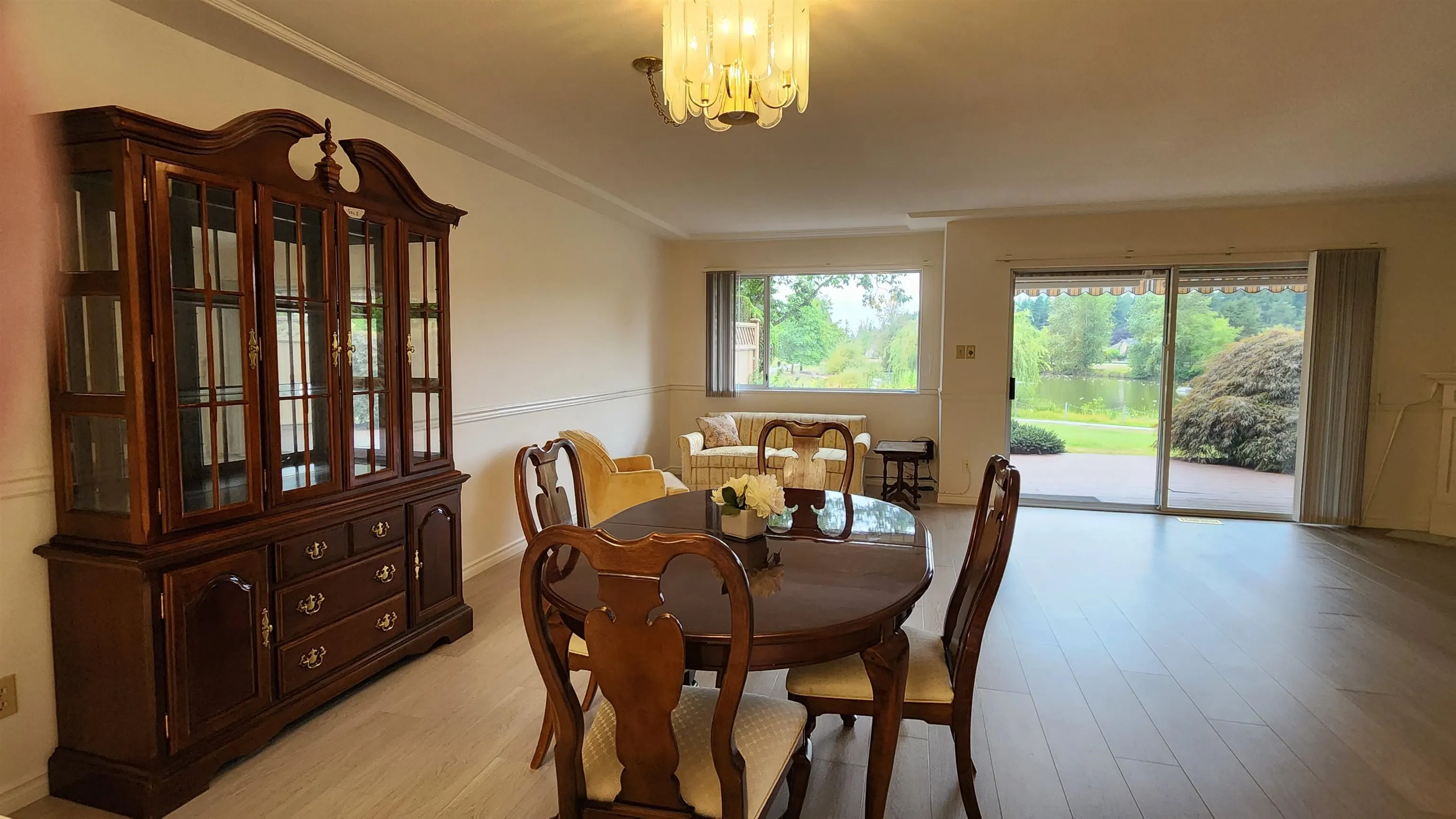 102 6086 W Boundary Drive