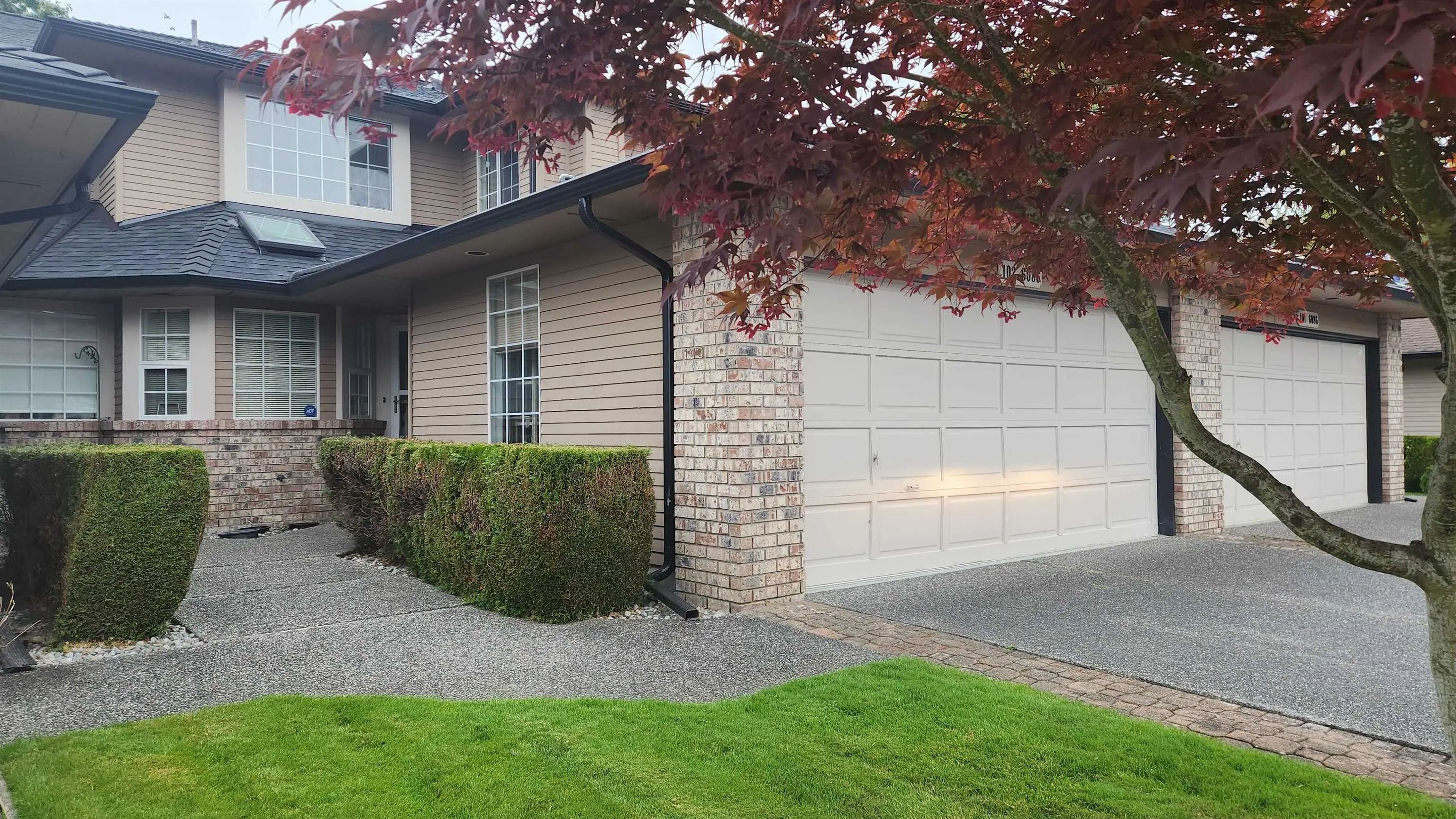 102 6086 W Boundary Drive