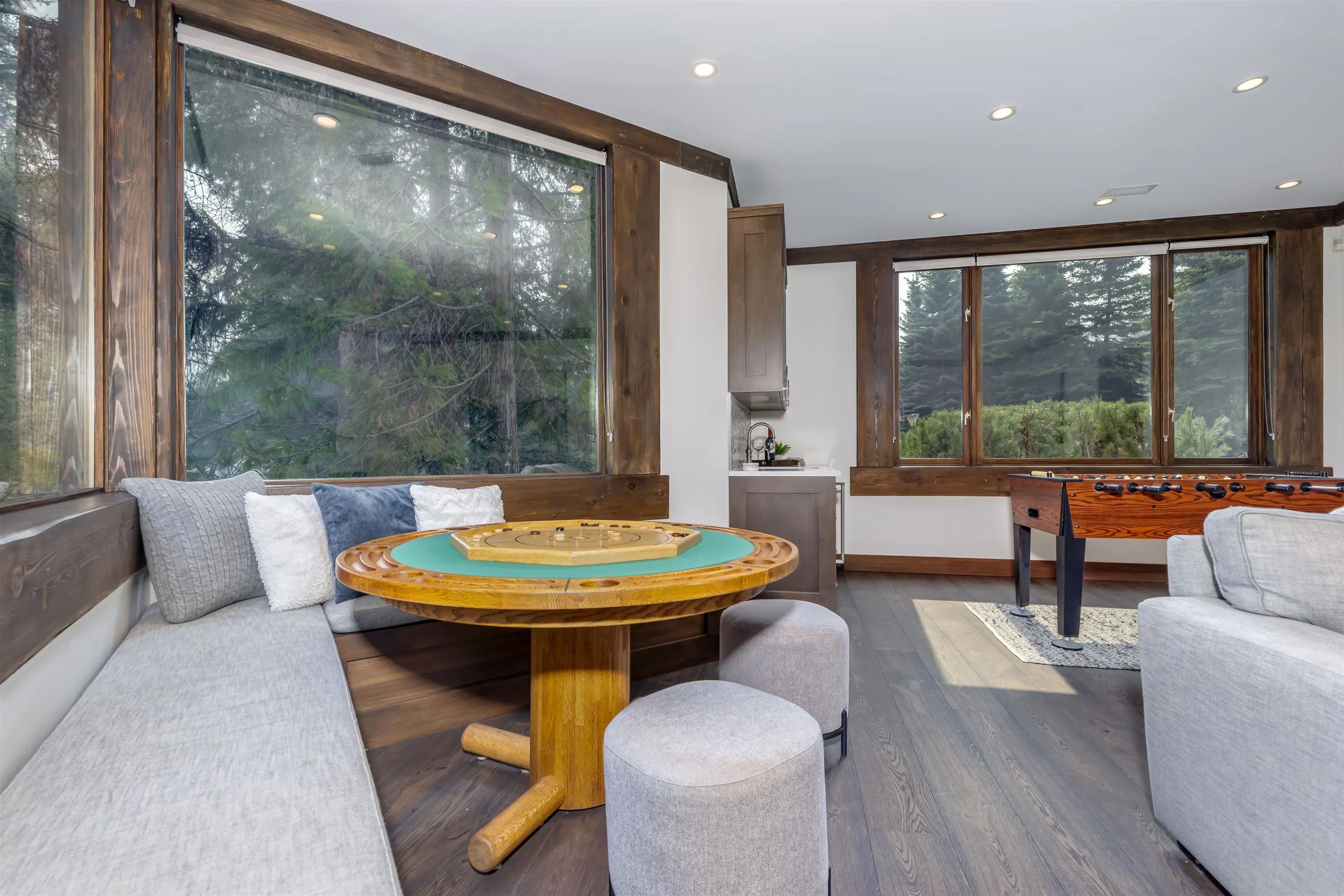 3354 Peak Drive